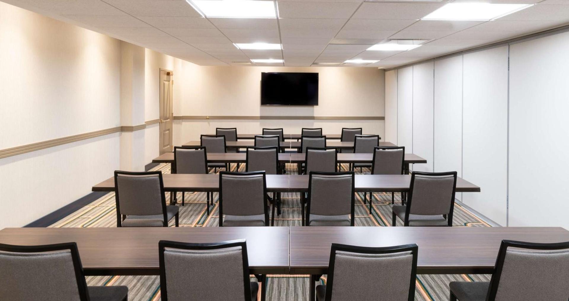 Hilton Garden Inn Flint Downtown photo 36