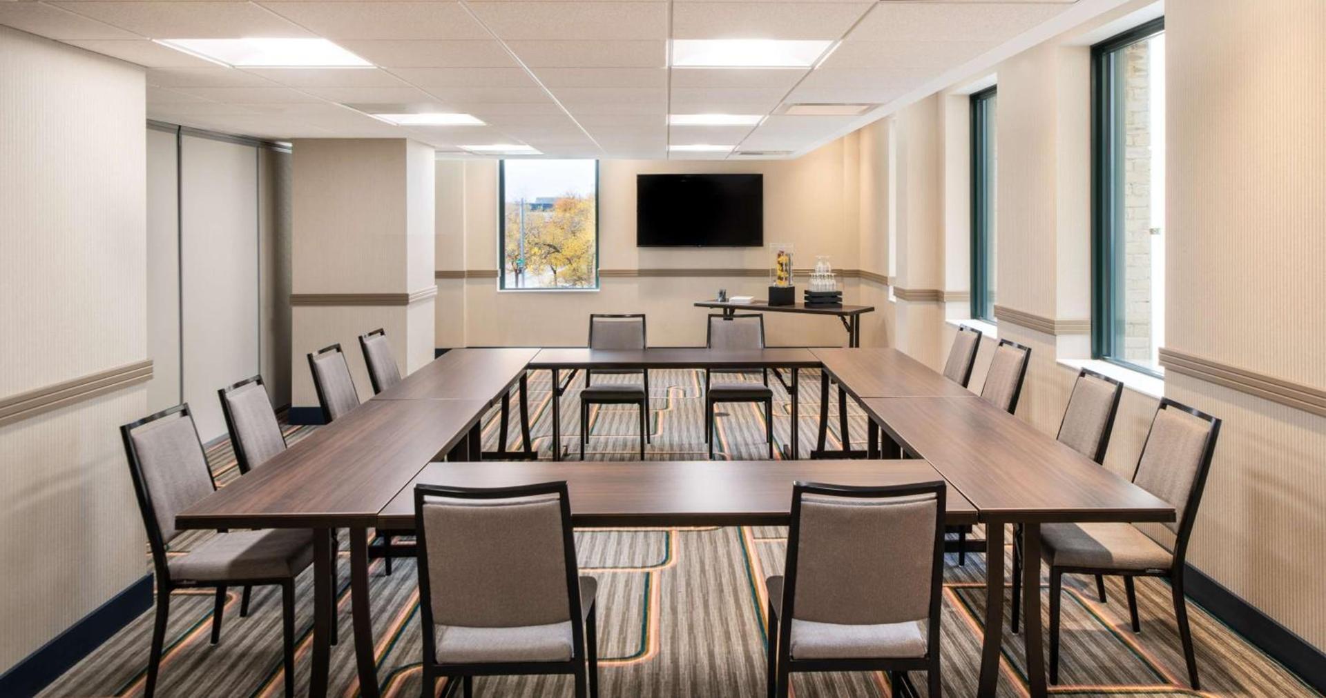 Hilton Garden Inn Flint Downtown photo 32