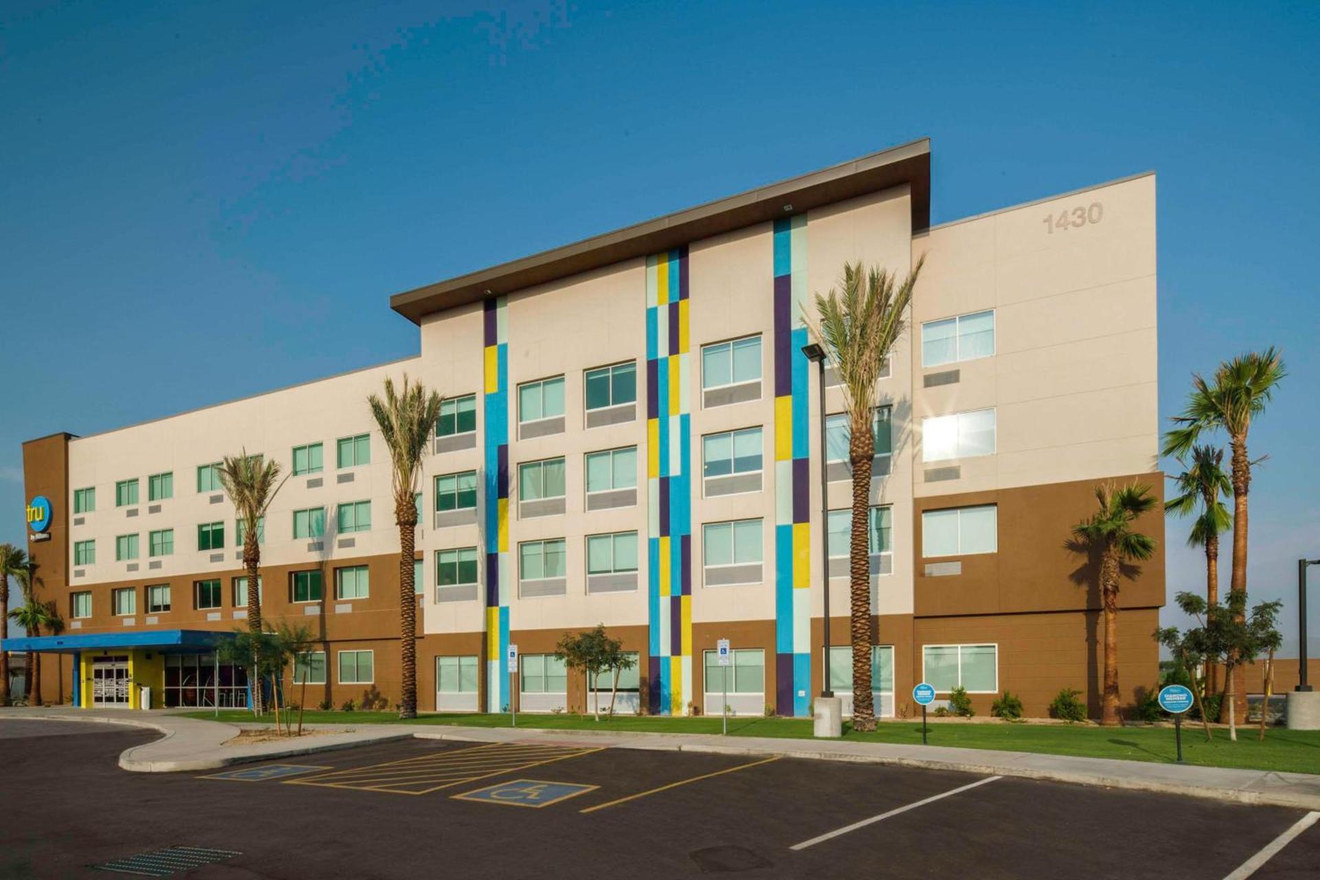 Tru By Hilton Goodyear Phoenix West, Az photo 4