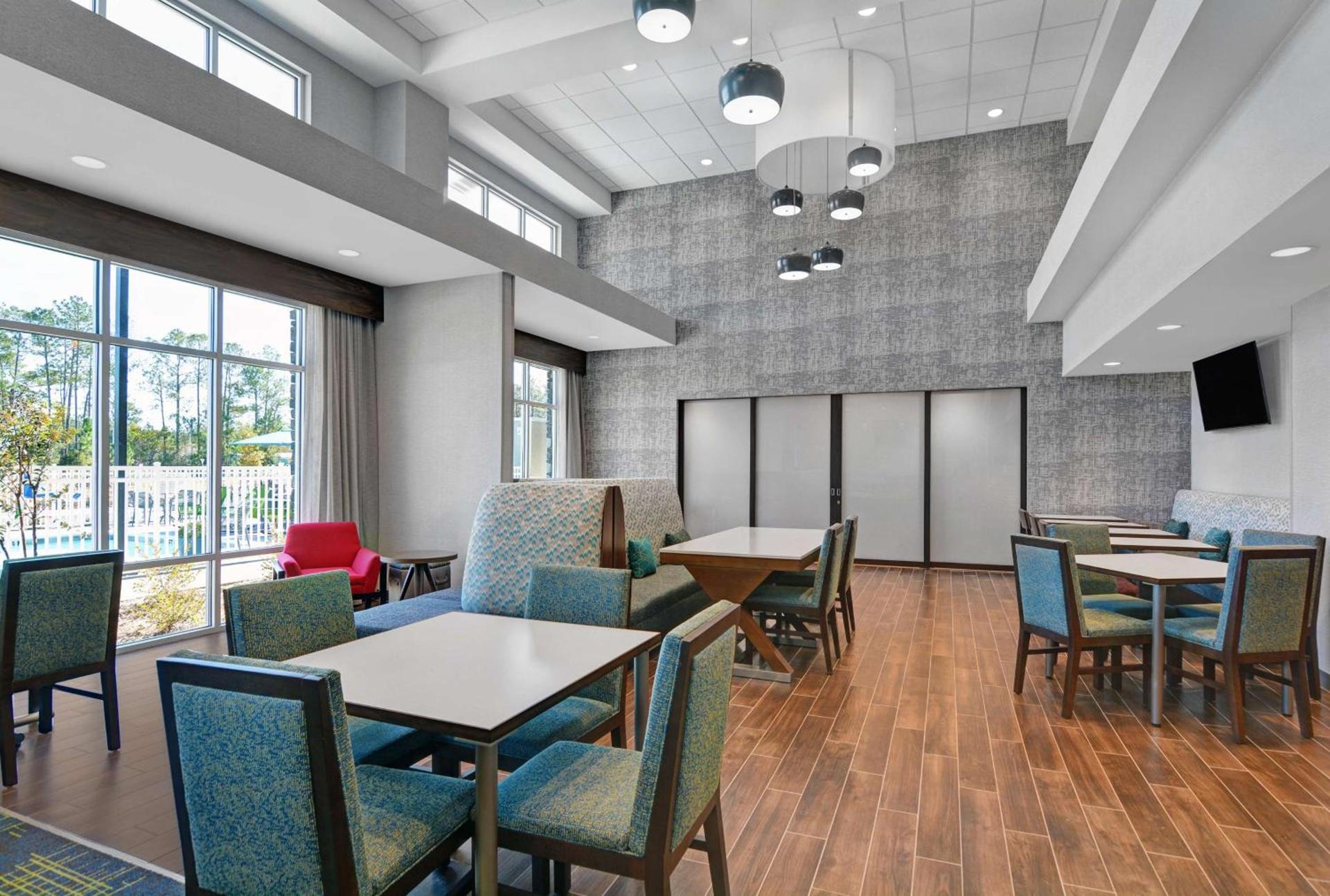 Hampton Inn And Suites Macclenny I-10 photo 8
