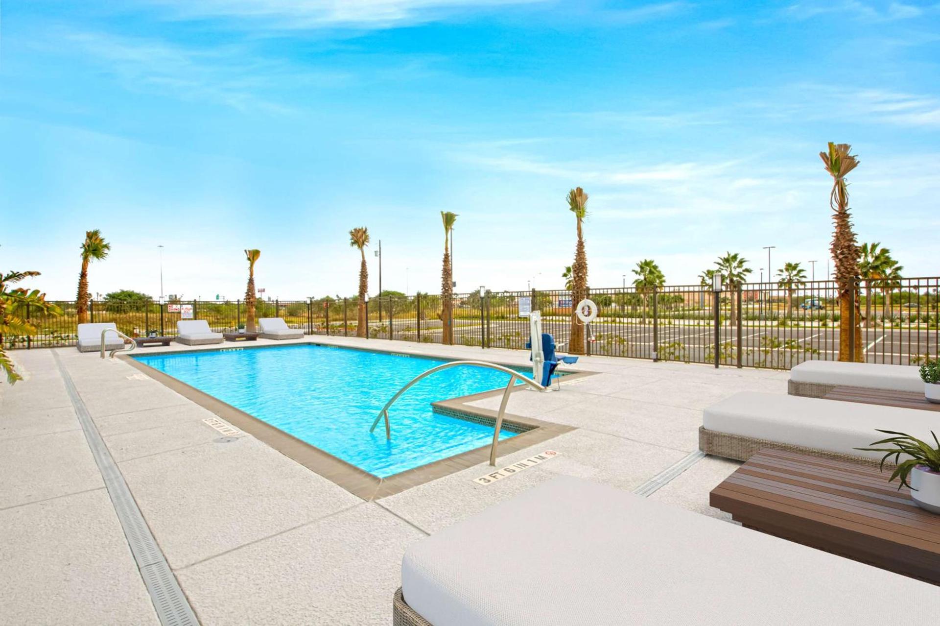Hilton Garden Inn Harlingen Convention Center, Tx photo 2