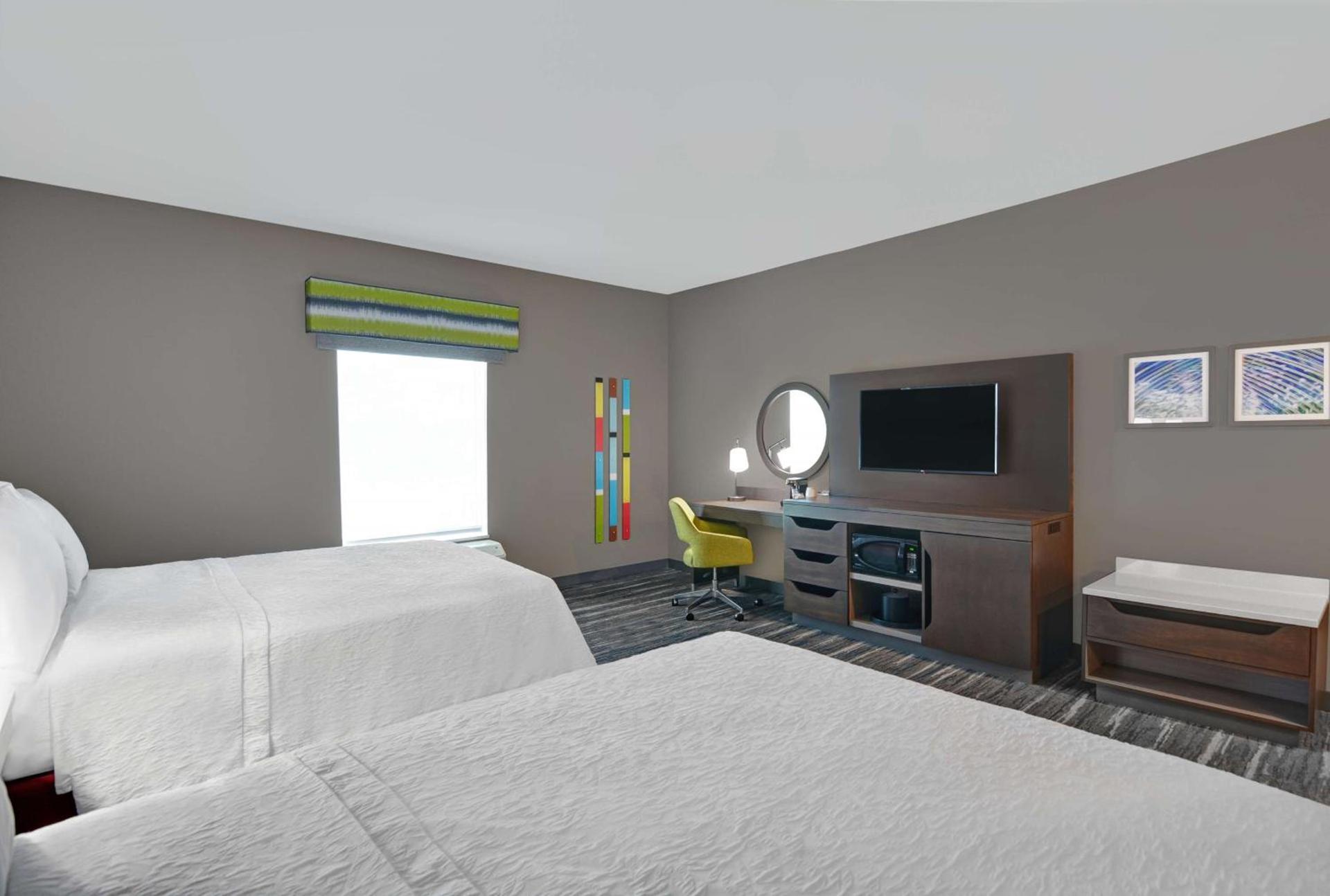 Hampton Inn And Suites Macclenny I-10 photo 39