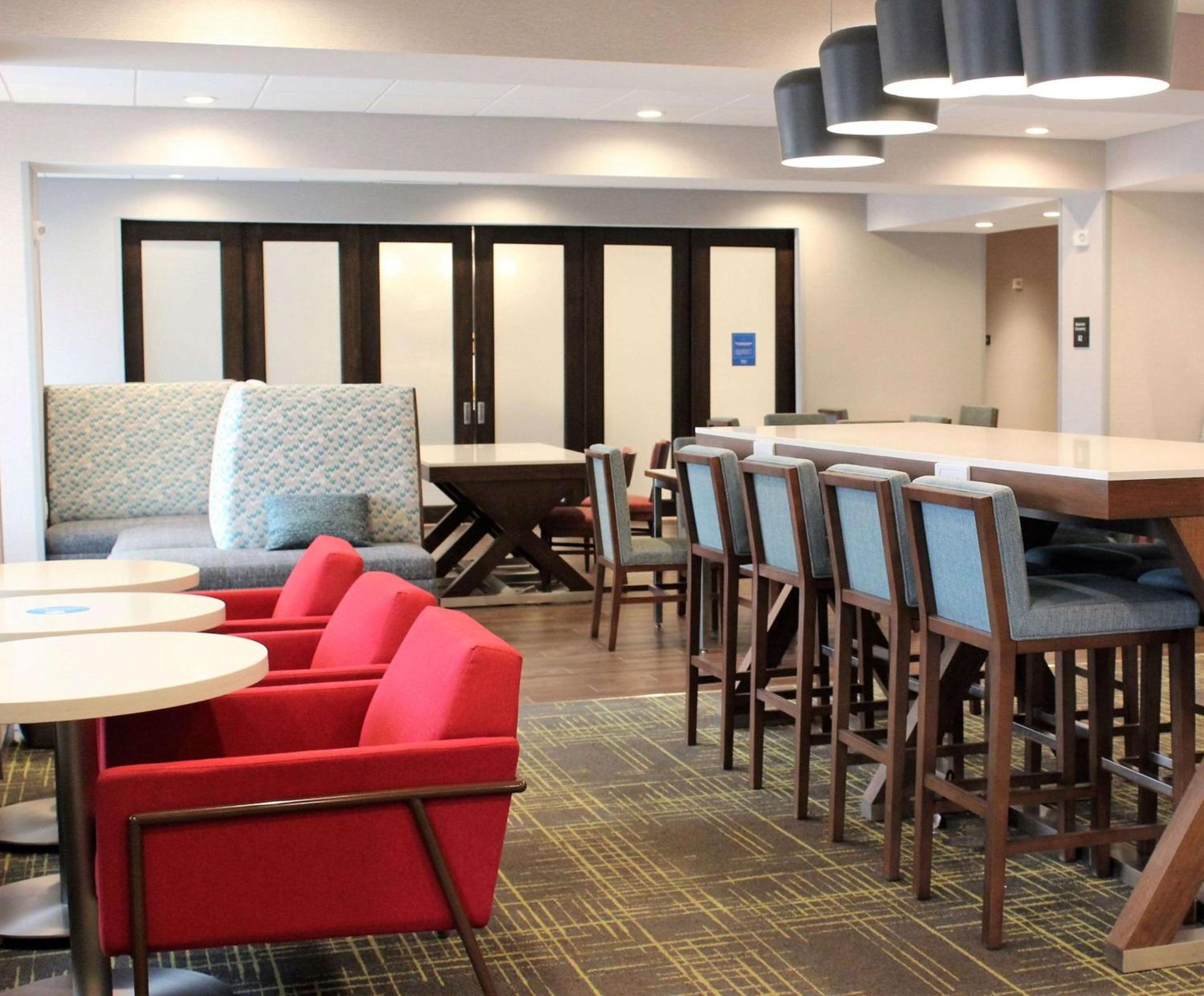 Hampton Inn Lexington photo 9