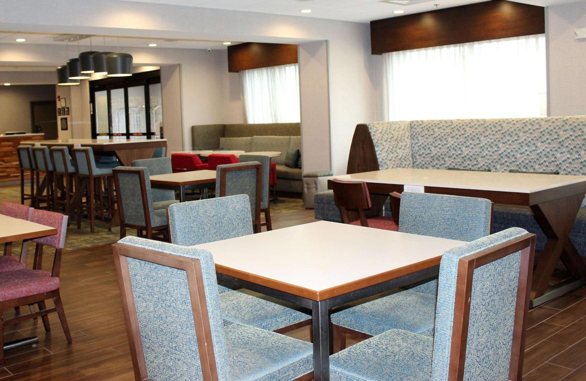 Hampton Inn Lexington photo 10