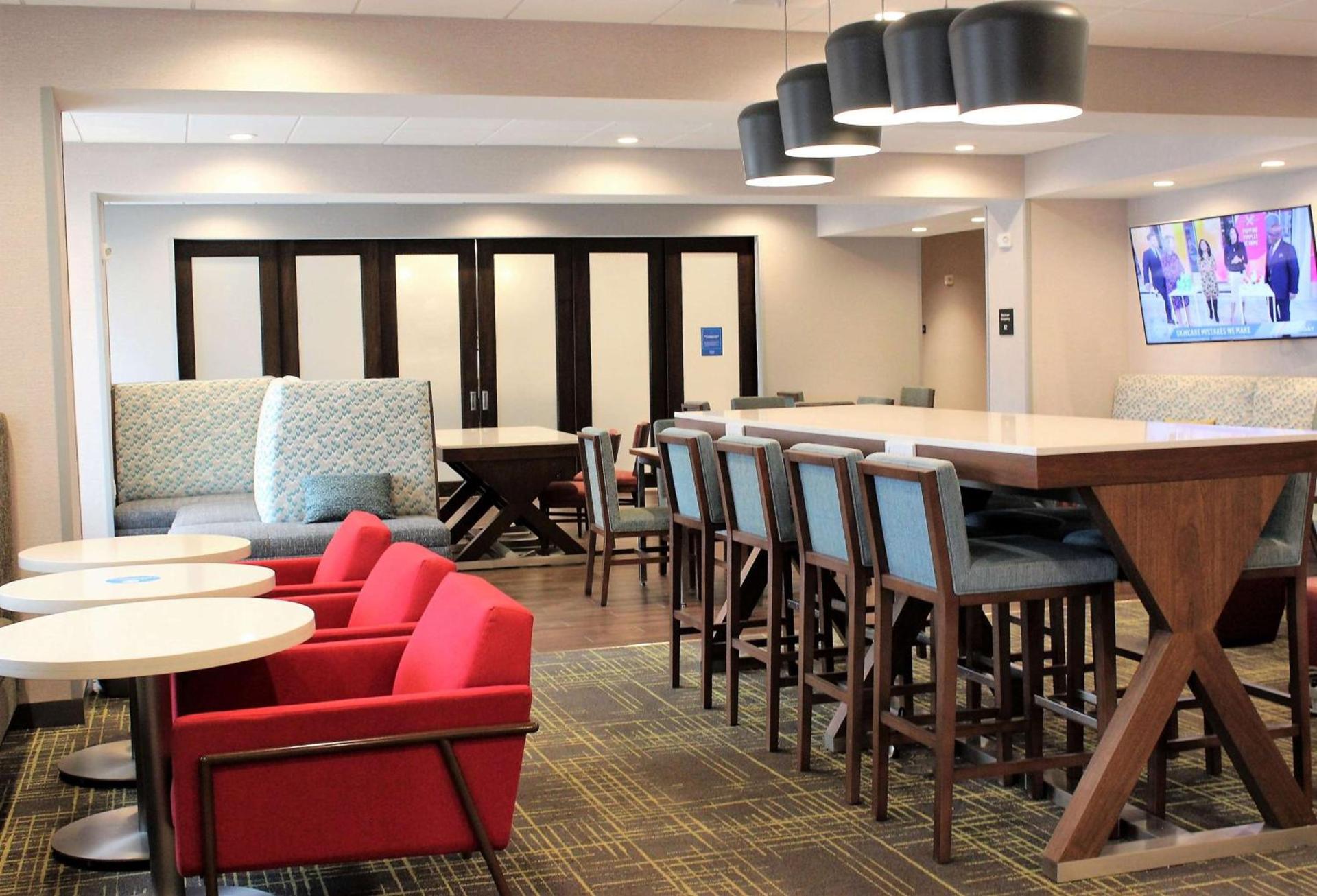 Hampton Inn Lexington photo 13