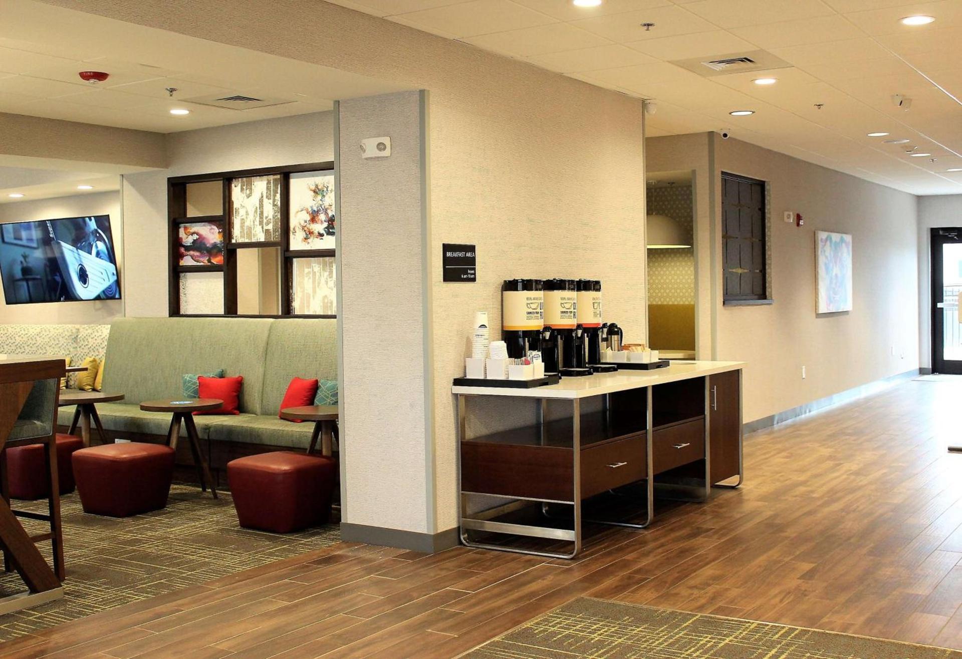 Hampton Inn Lexington photo 14
