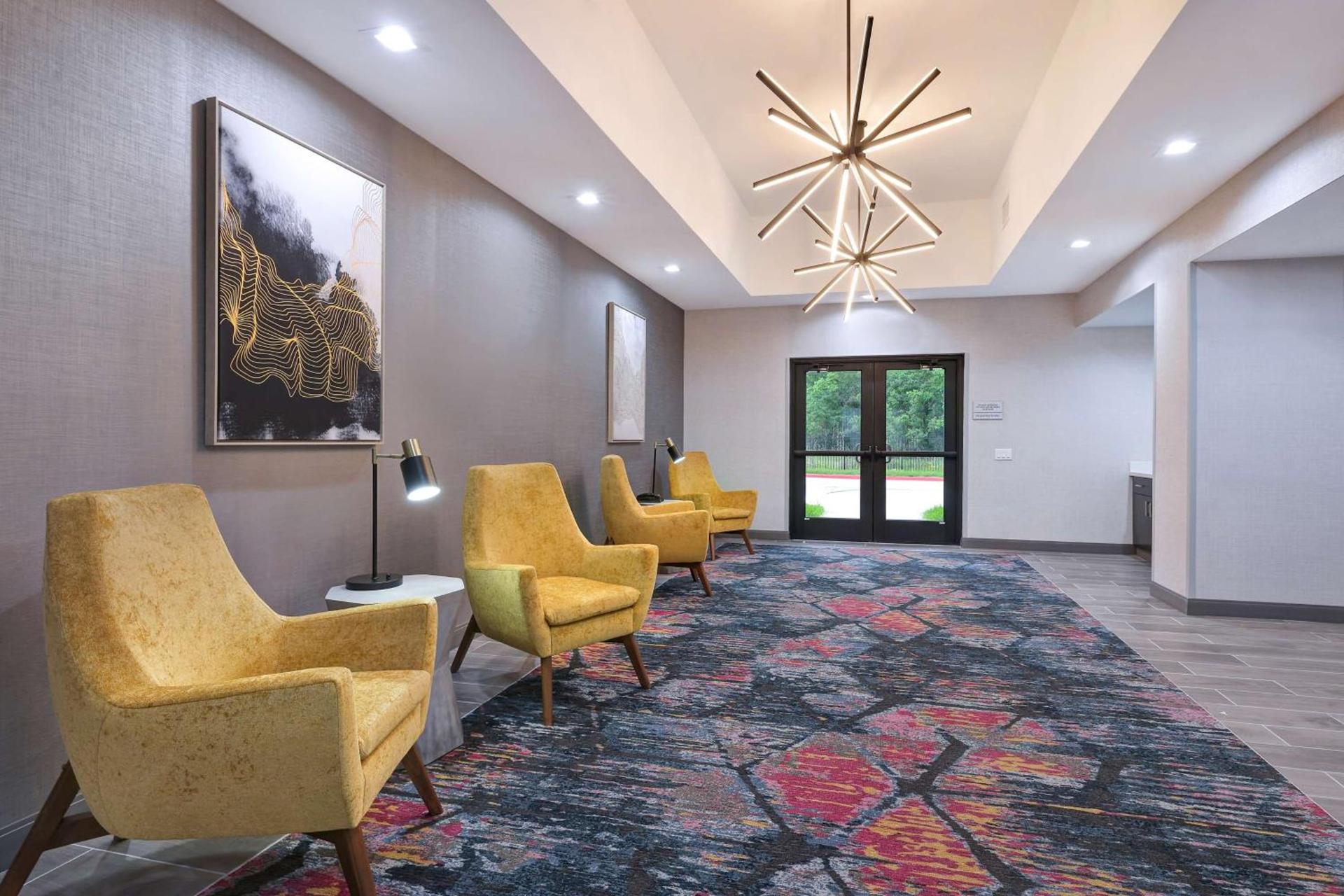 Hampton Inn & Suites Houston East Beltway 8, Tx photo 9