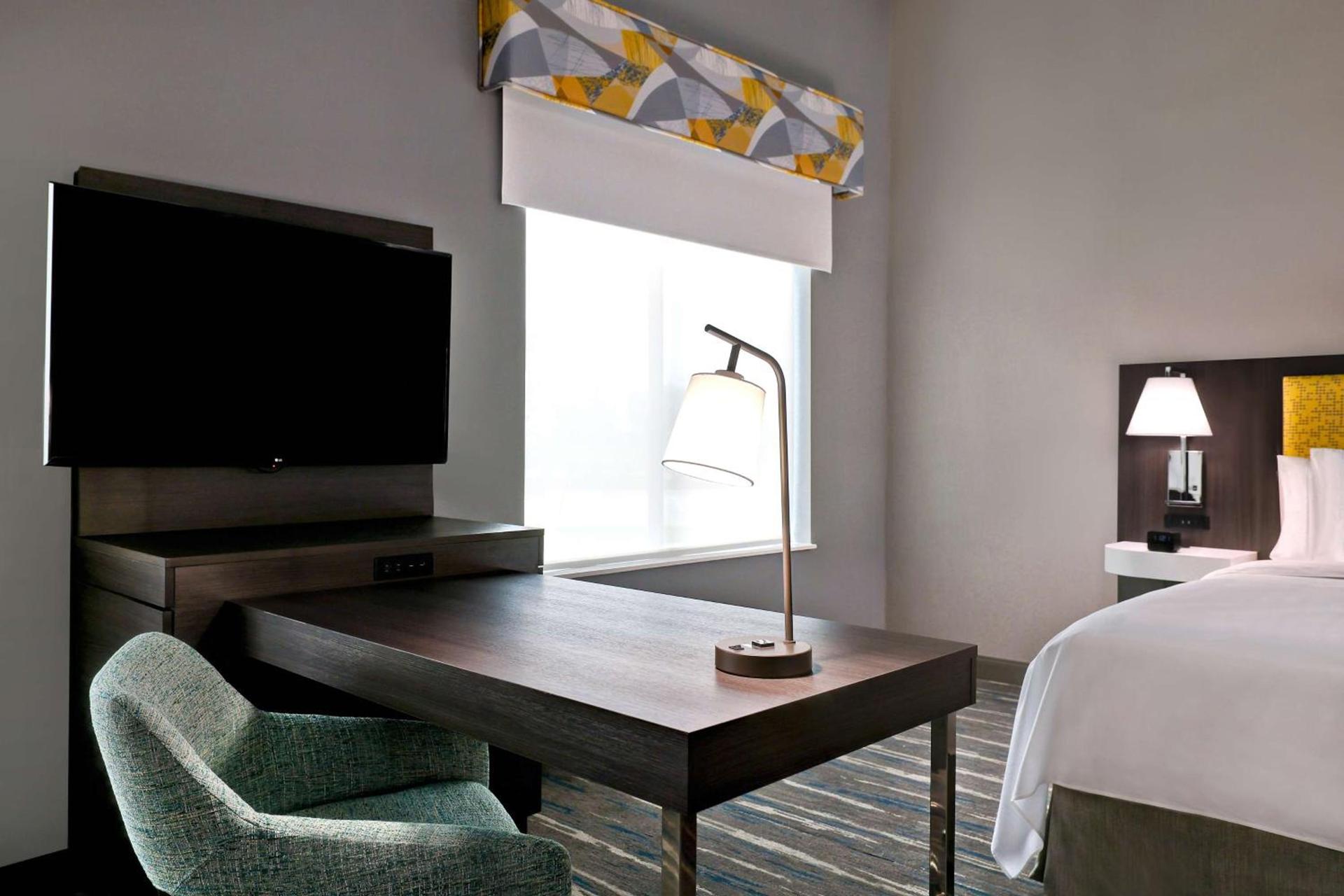 Hampton Inn & Suites Houston East Beltway 8, Tx photo 29