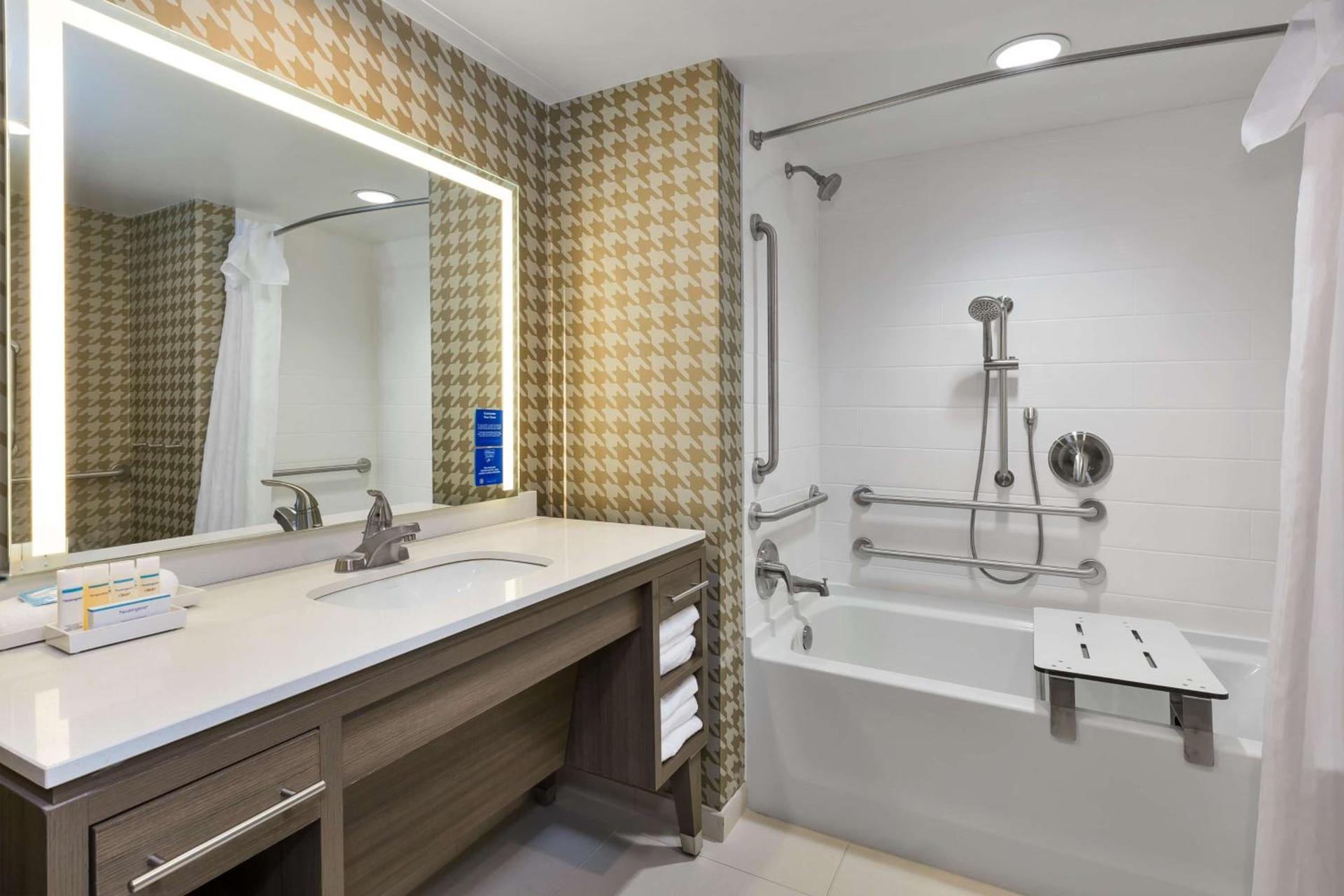 Home2 Suites Wilmington photo 11