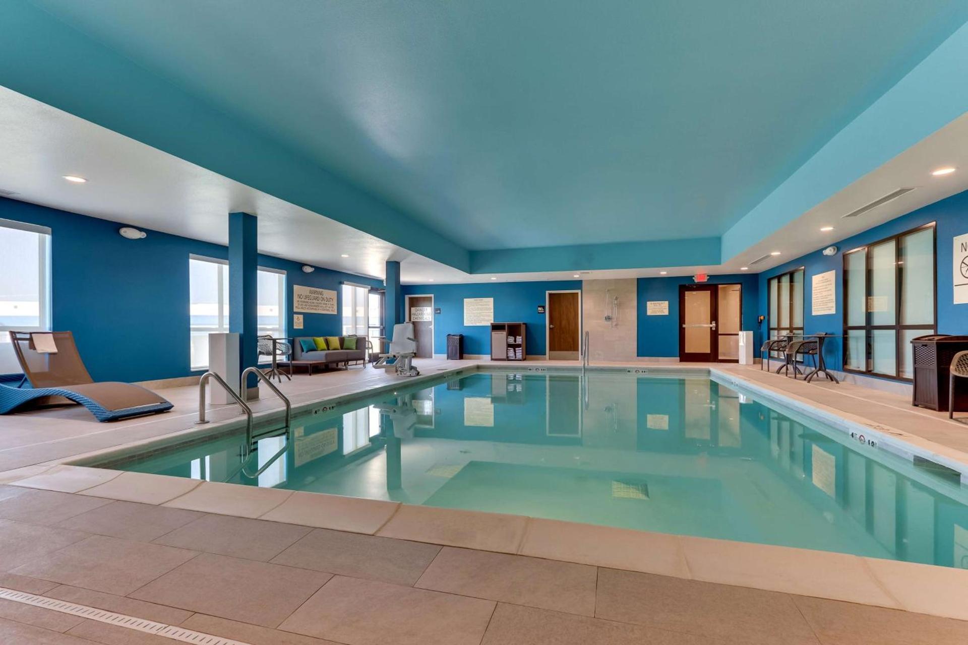 Hampton Inn Lebanon, IN photo 5