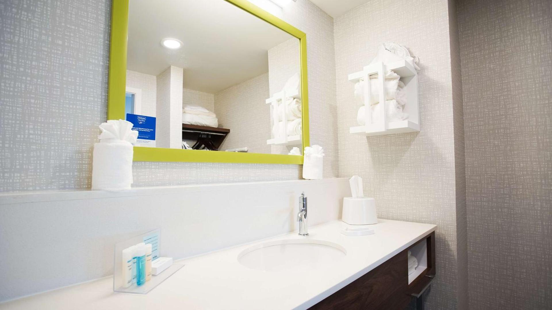 Hampton Inn & Suites St Clairsville, Oh photo 5