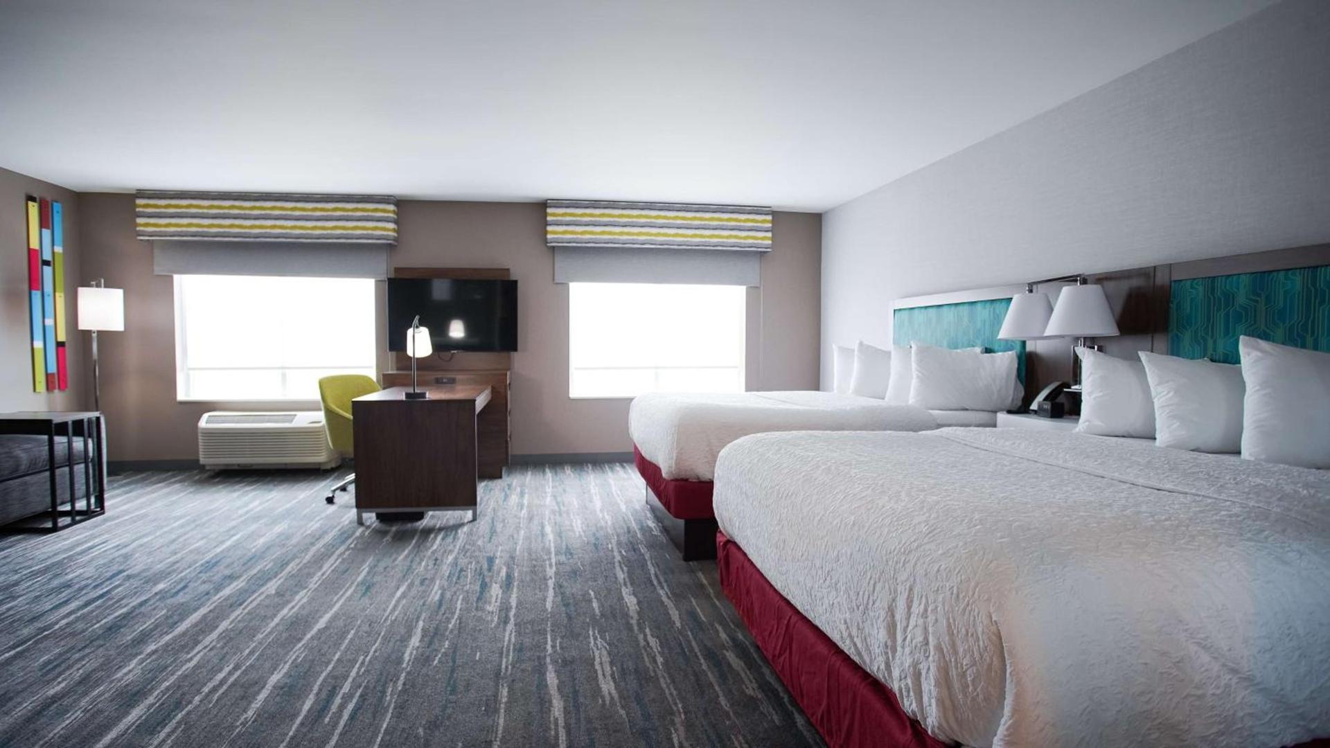 Hampton Inn & Suites St Clairsville, Oh photo 17