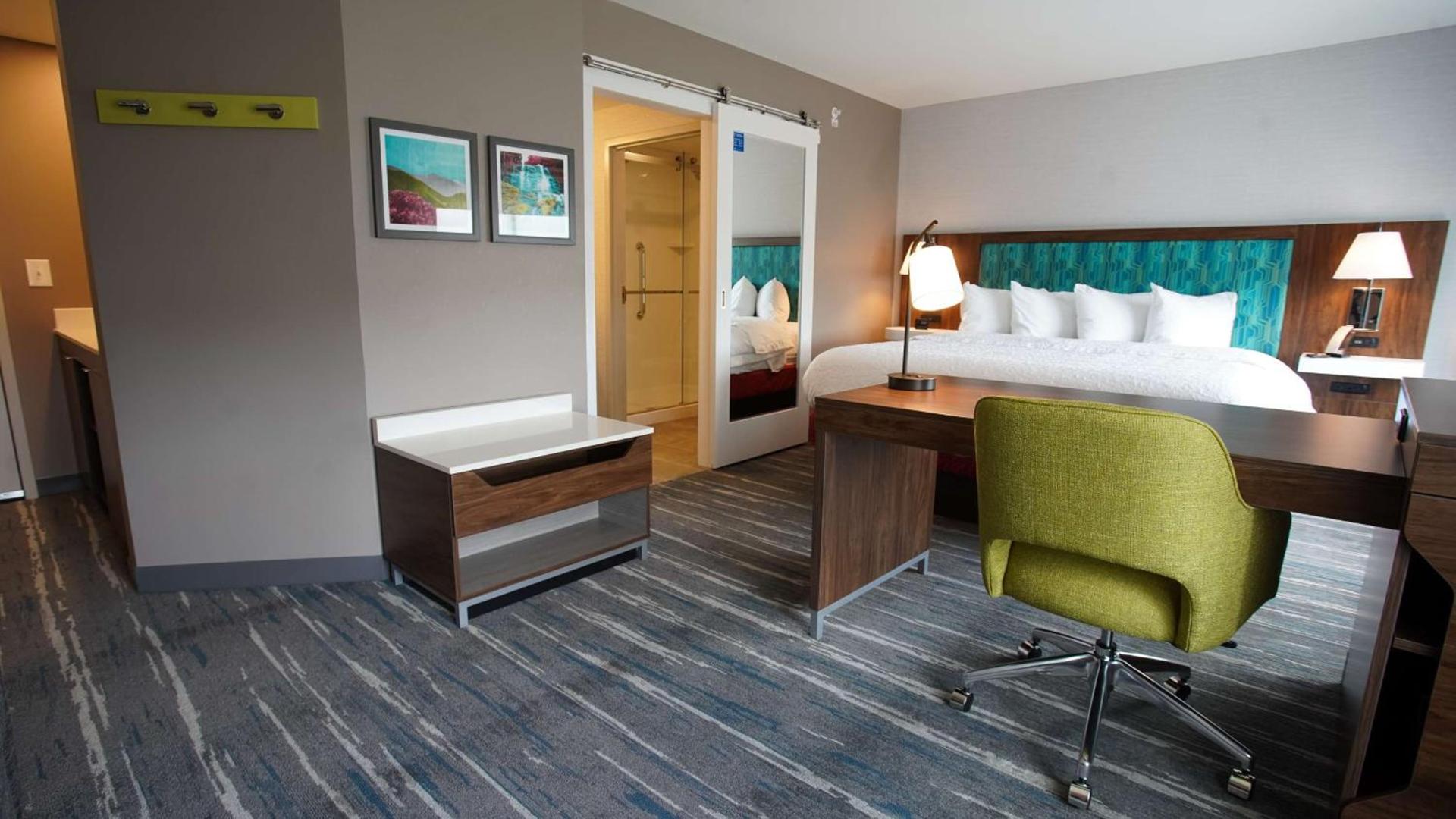 Hampton Inn & Suites St Clairsville, Oh photo 9