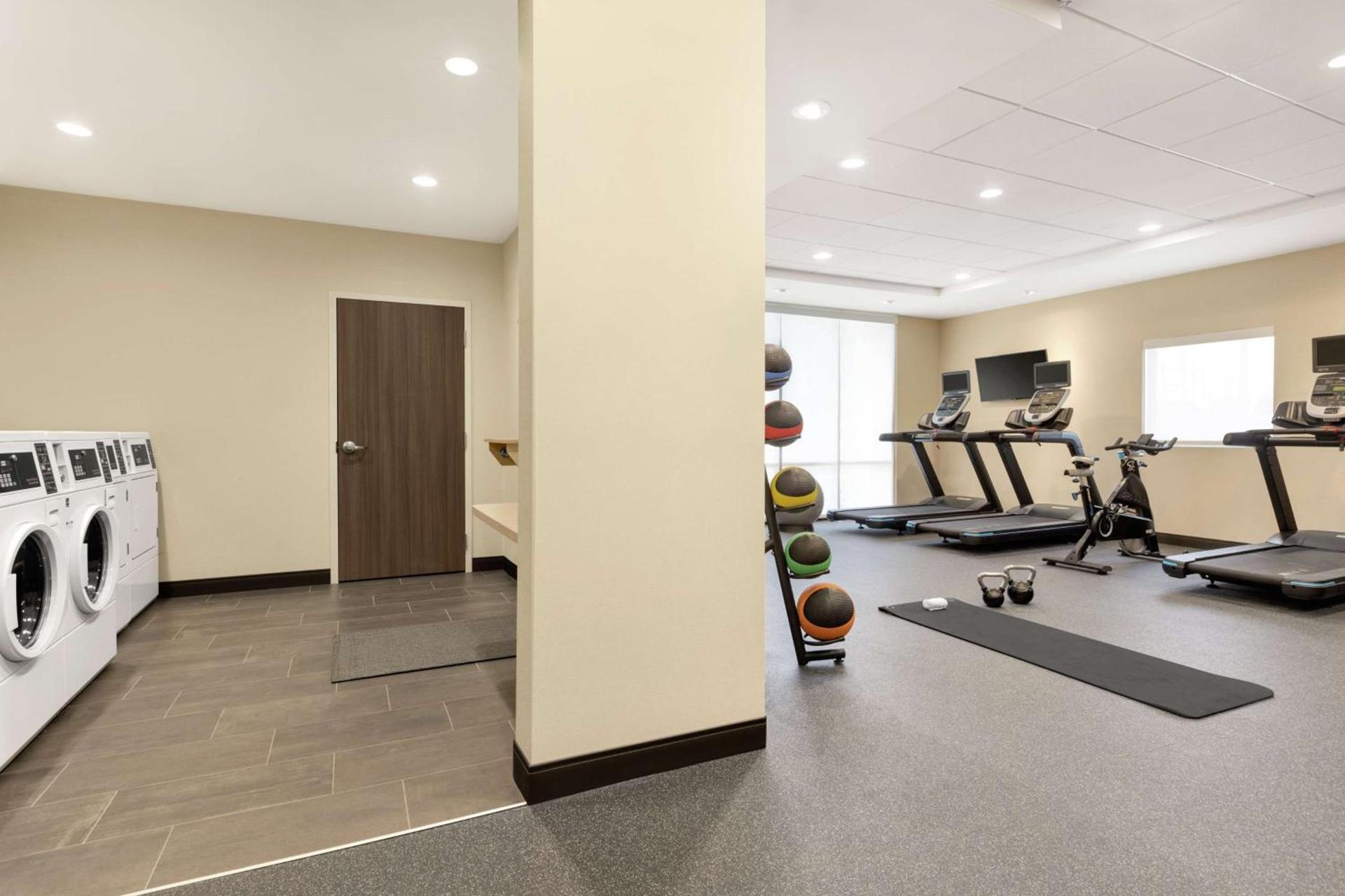 Home2 Suites by Hilton New Brunswick, NJ photo 15
