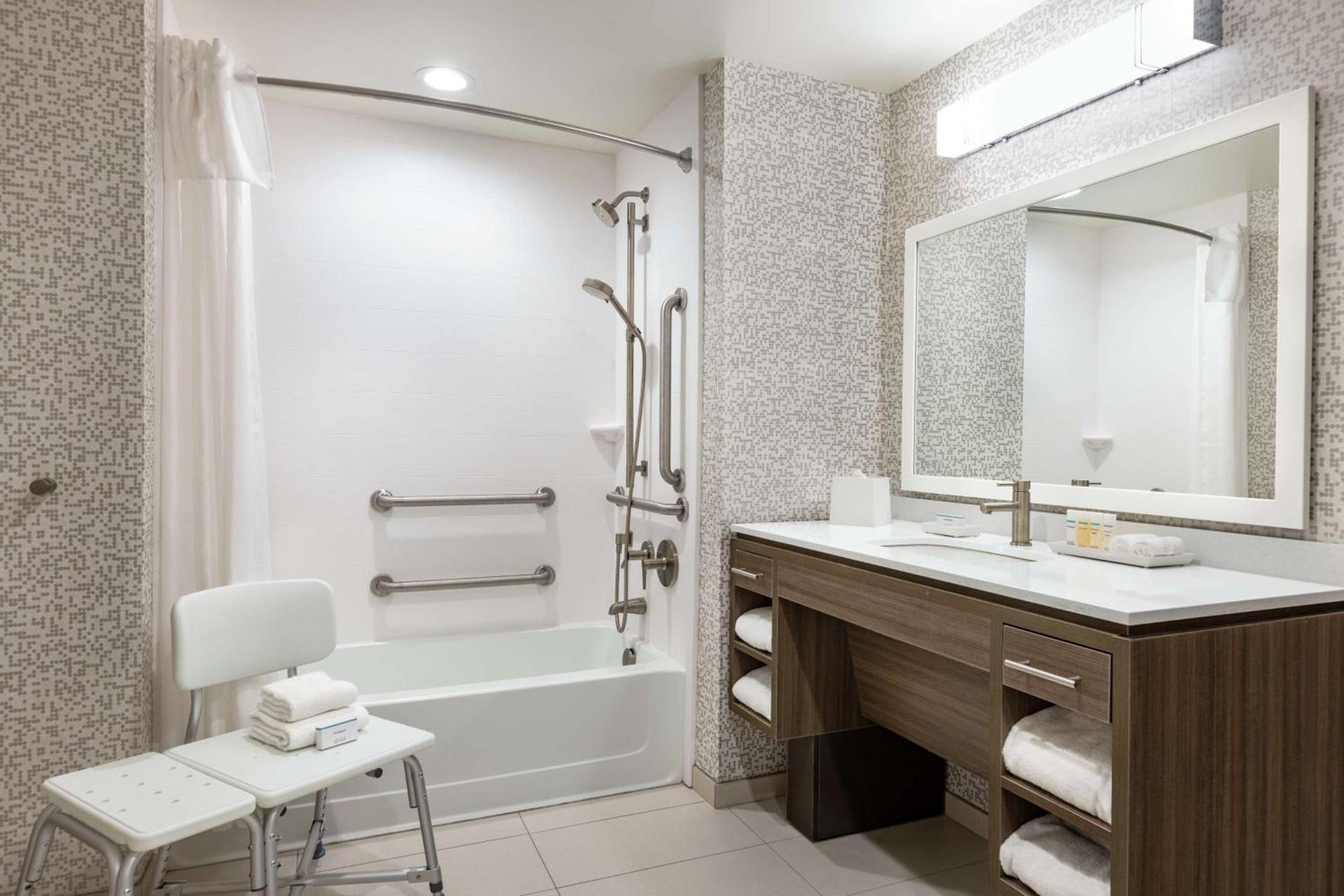 Home2 Suites by Hilton New Brunswick, NJ photo 20