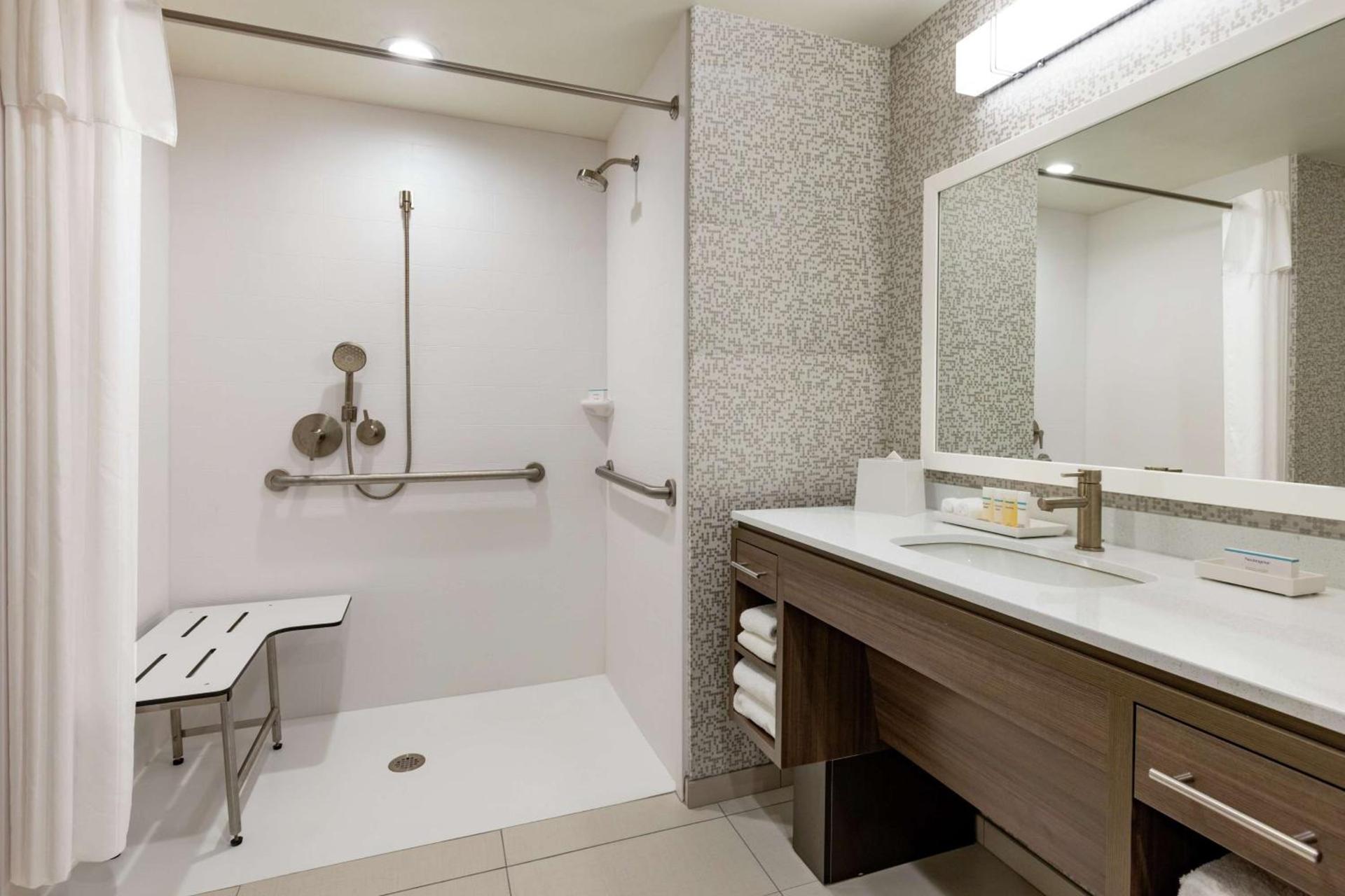 Home2 Suites by Hilton New Brunswick, NJ photo 21