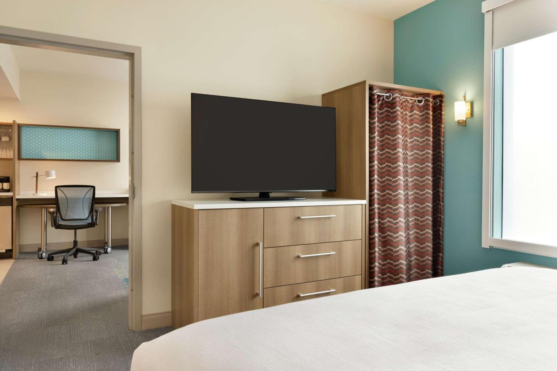 Home2 Suites by Hilton New Brunswick, NJ photo 29