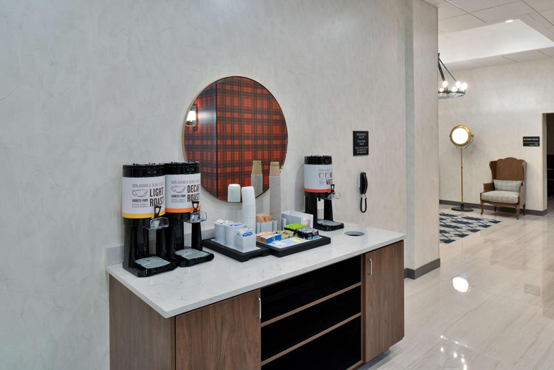 Hampton Inn & Suites Greensboro Downtown, Nc photo 17