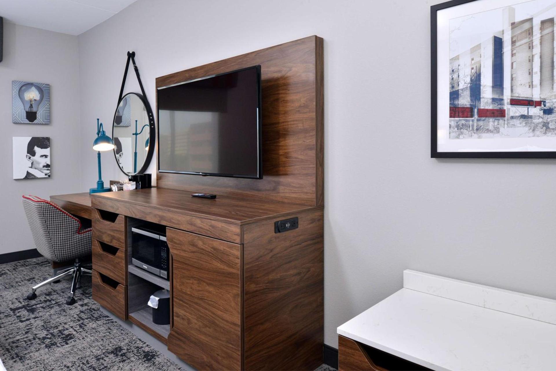 Hampton Inn & Suites Greensboro Downtown, Nc photo 22
