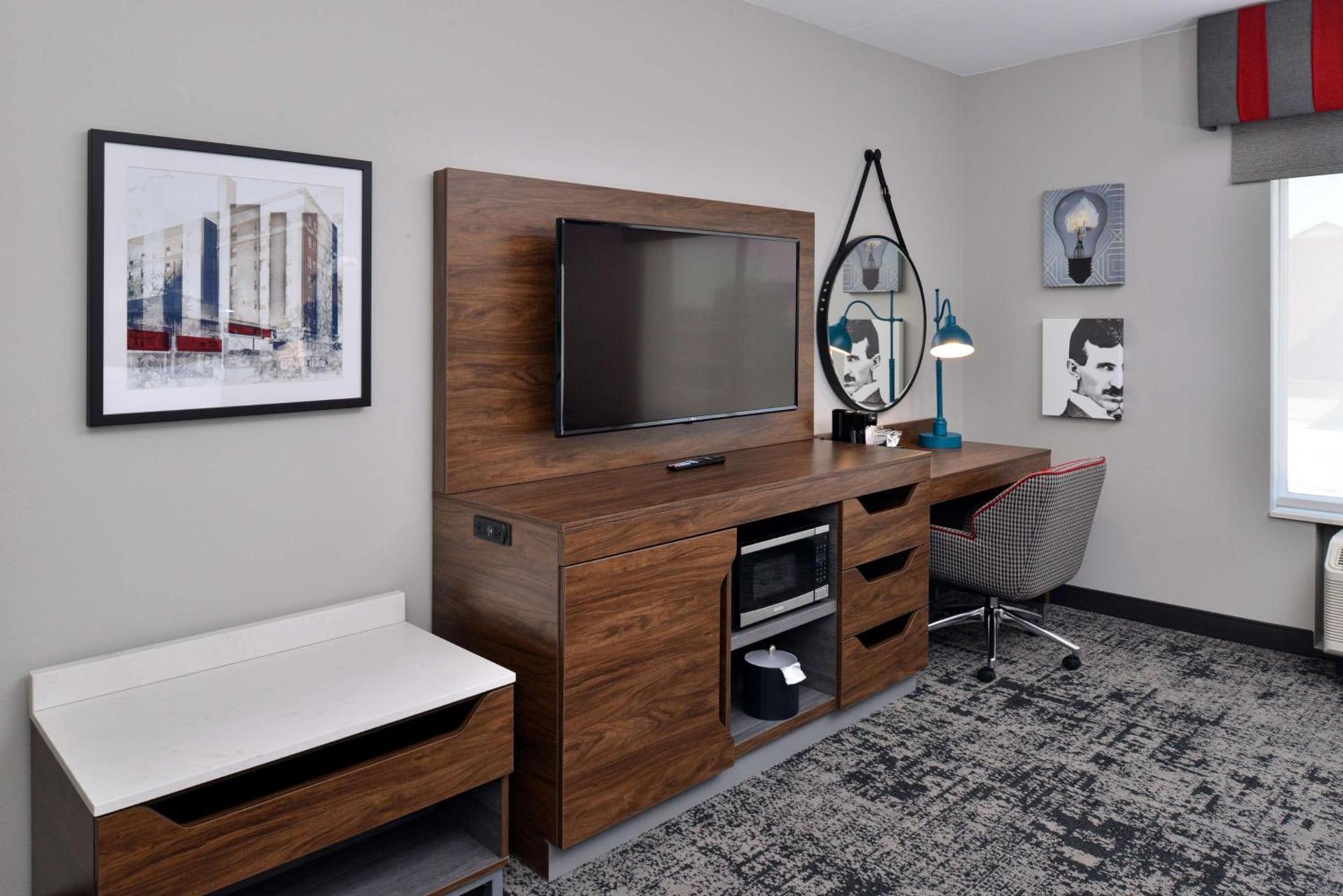 Hampton Inn & Suites Greensboro Downtown, Nc photo 26