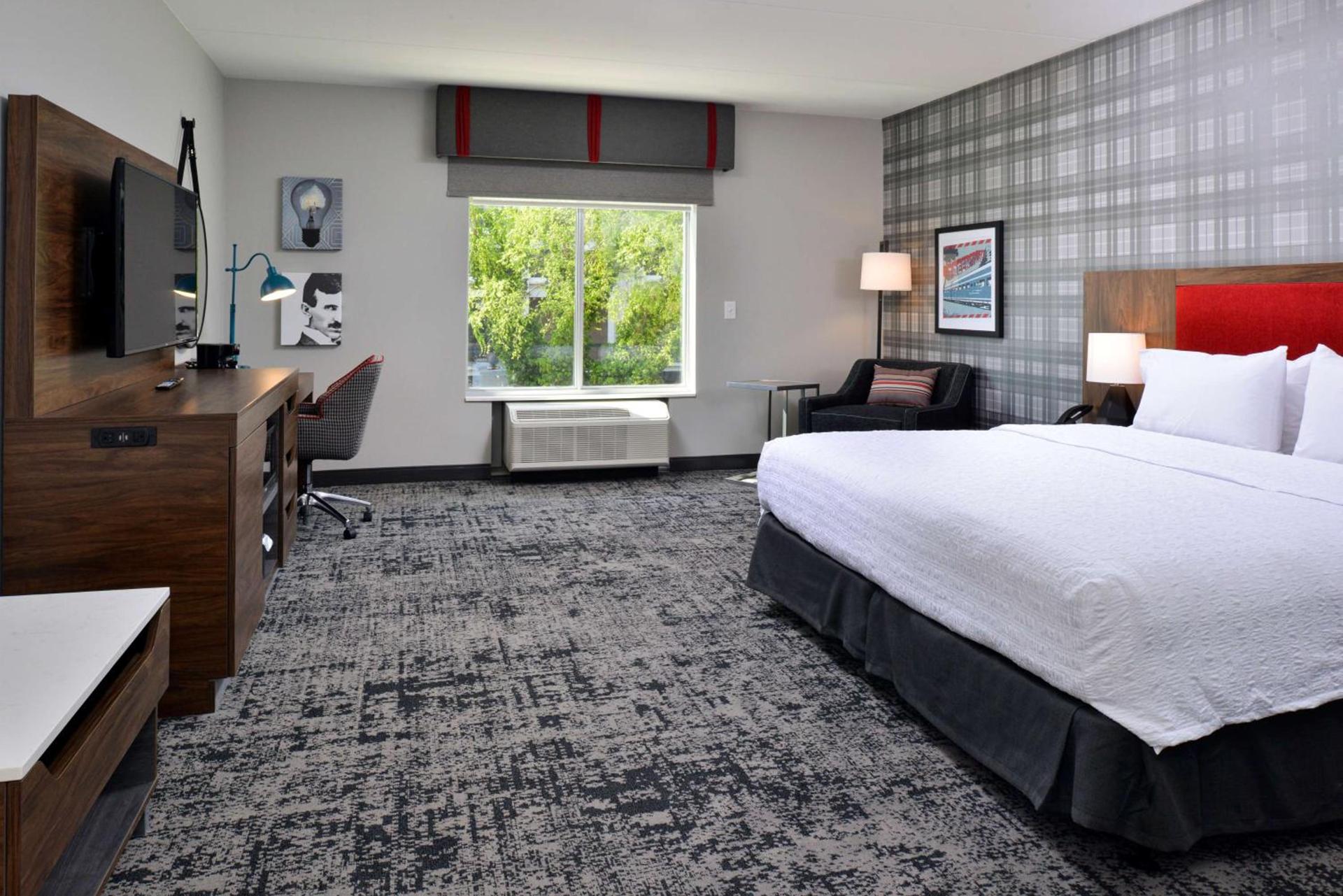 Hampton Inn & Suites Greensboro Downtown, Nc photo 32