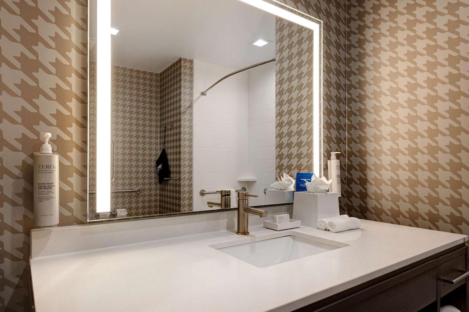 Home2 Suites Galveston, Tx photo 52