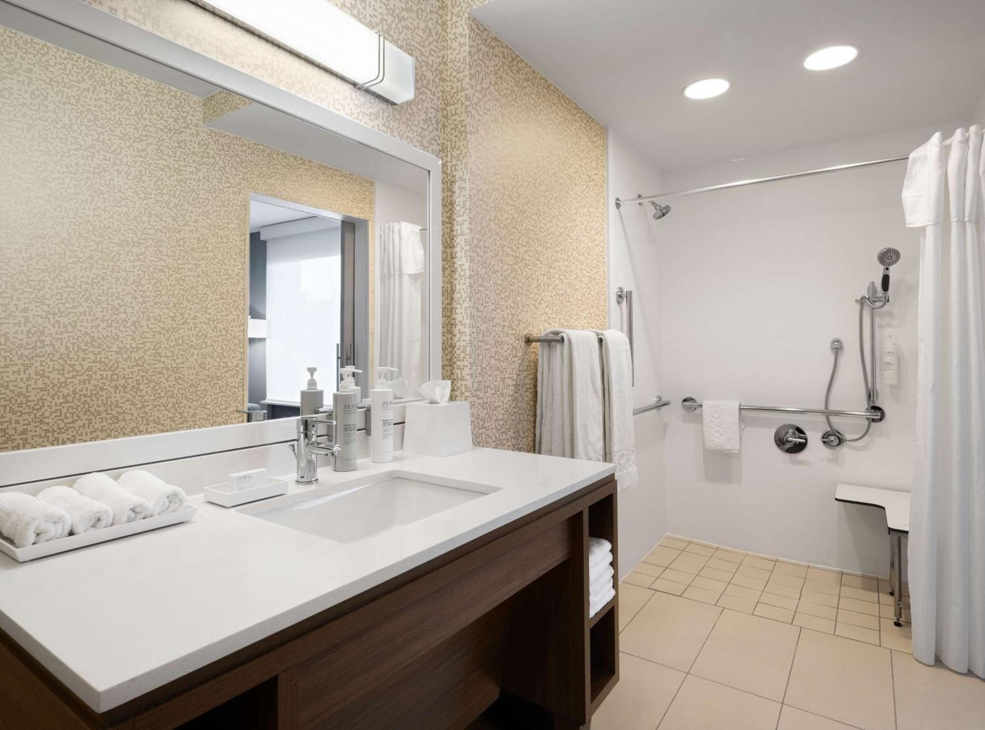 Home2 Suites by Hilton Indianapolis - Keystone Crossing photo 16