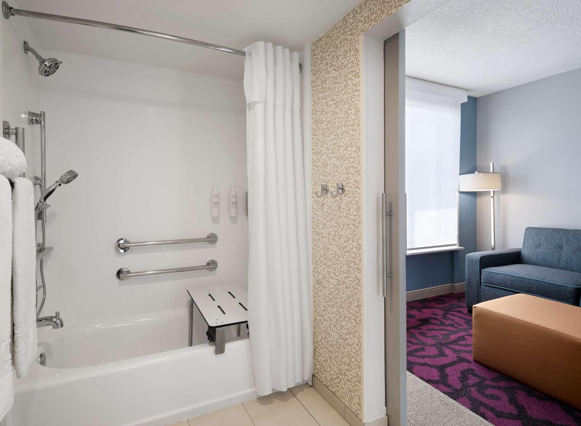 Home2 Suites by Hilton Indianapolis - Keystone Crossing photo 17
