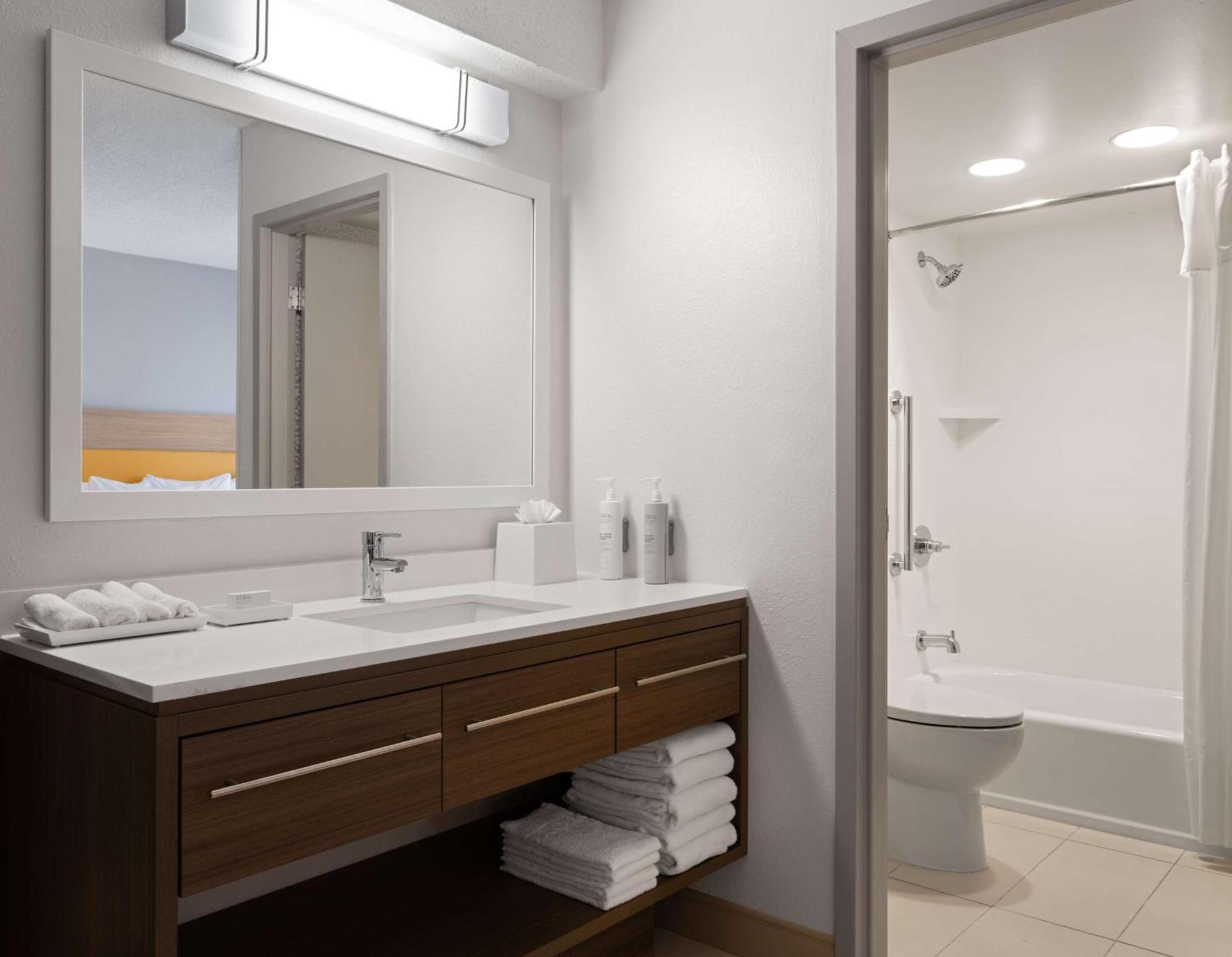 Home2 Suites by Hilton Indianapolis - Keystone Crossing photo 26
