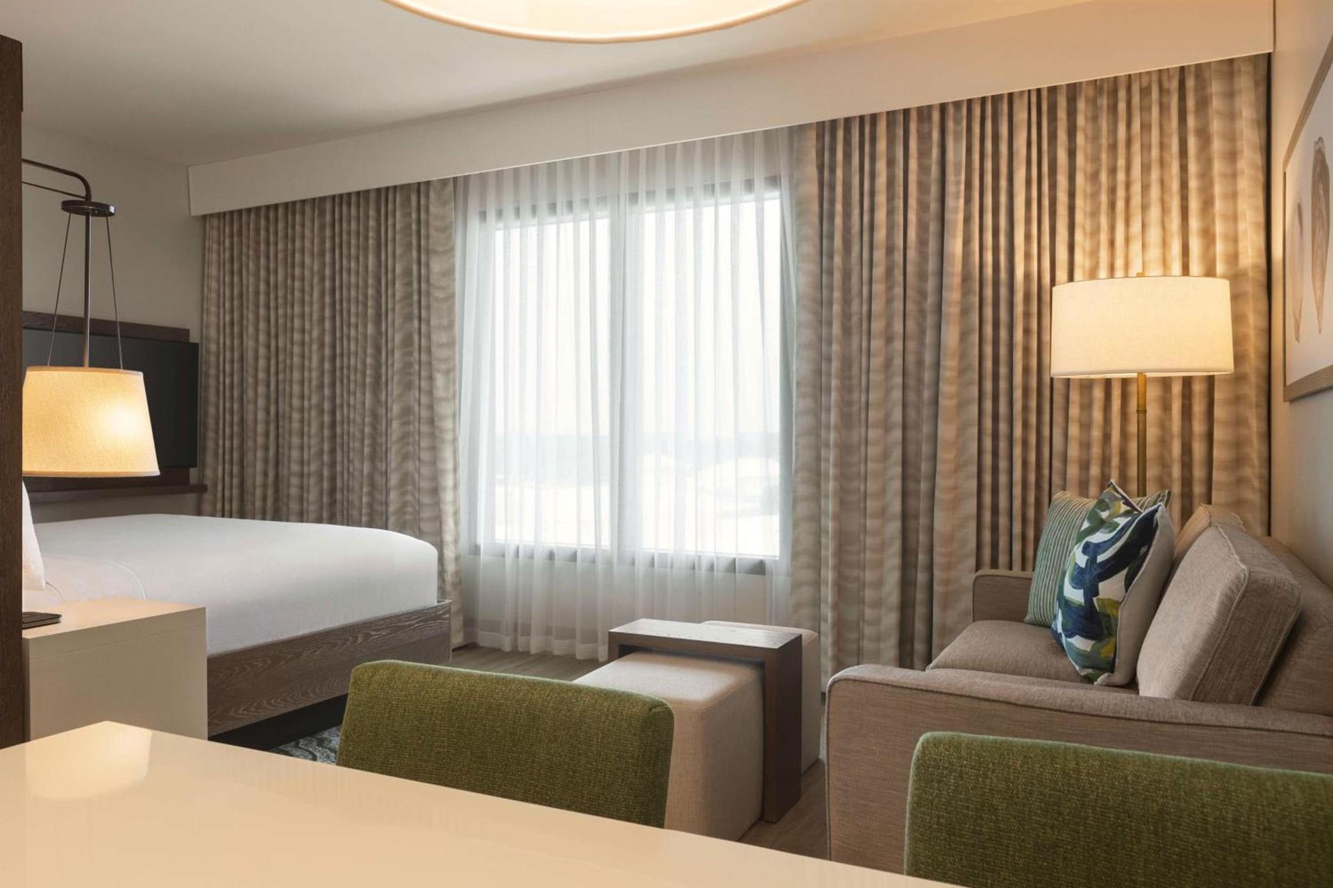 Embassy Suites By Hilton Panama City Beach Resort photo 51