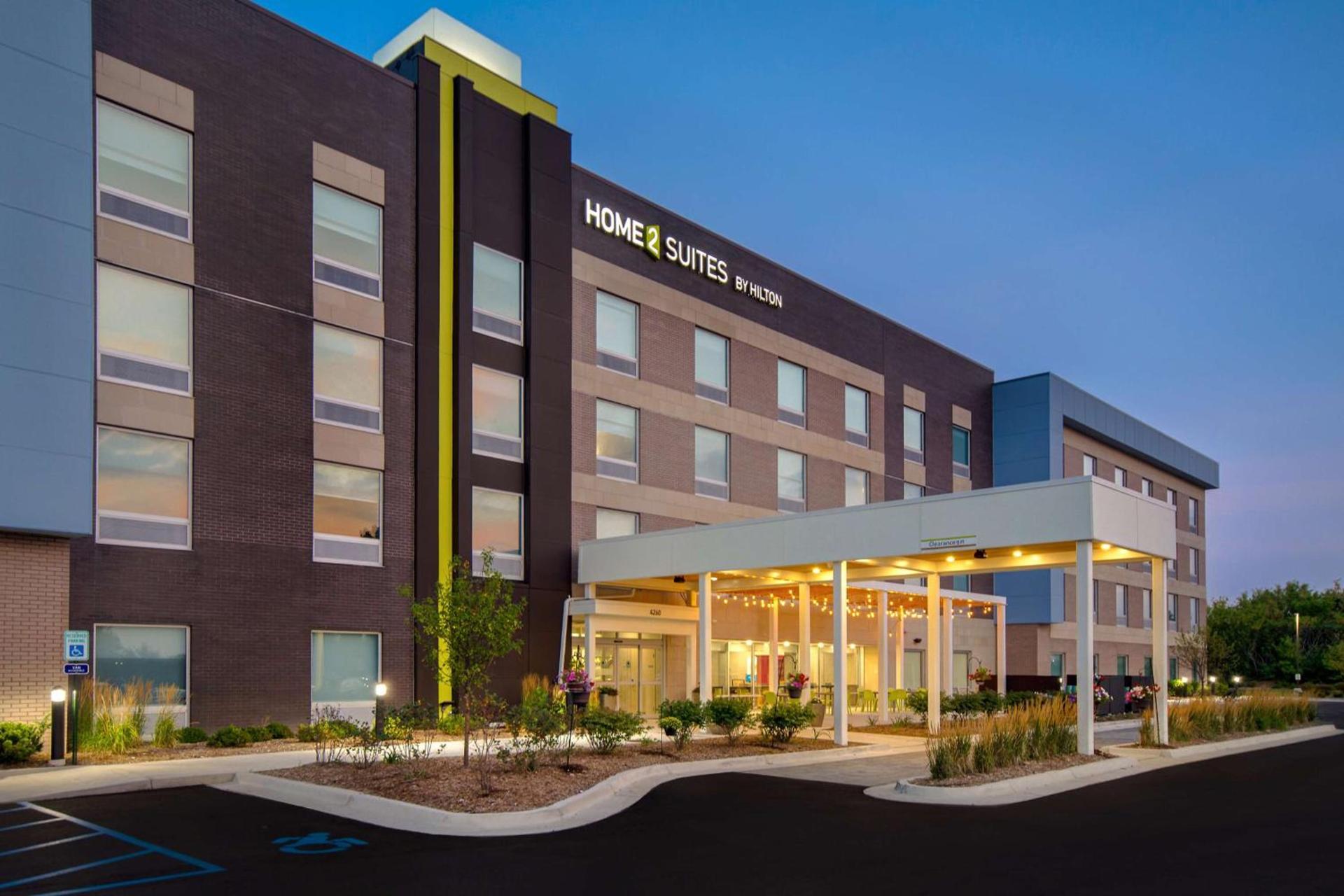 Home2 Suites By Hilton Grand Rapids Airport photo 3