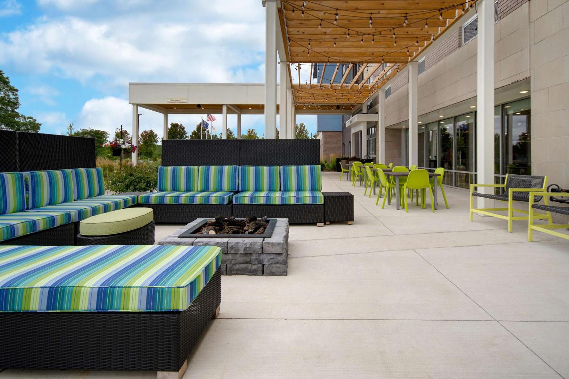 Home2 Suites By Hilton Grand Rapids Airport photo 5