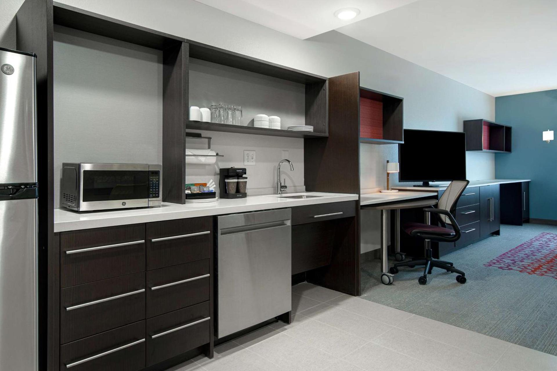Home2 Suites By Hilton Grand Rapids Airport photo 38