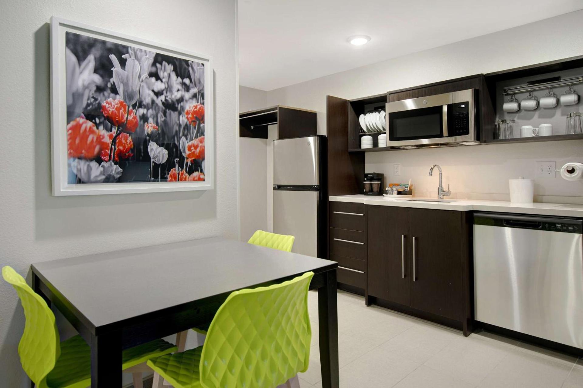 Home2 Suites By Hilton Grand Rapids Airport photo 43
