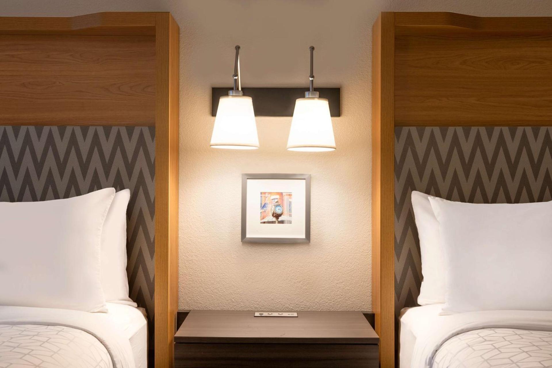 Doubletree By Hilton Fort Worth South photo 19