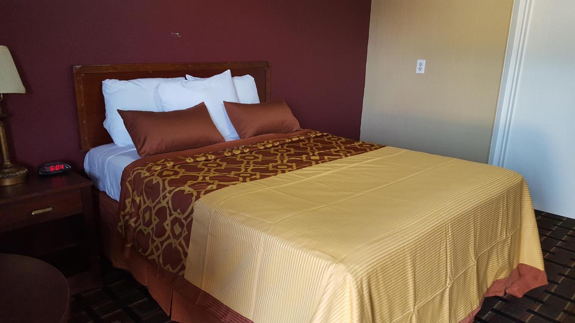 Royal Inn photo 31