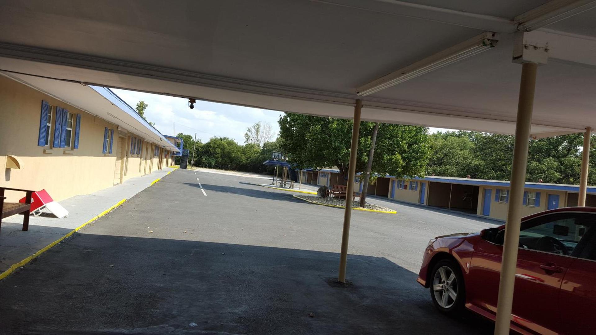 Royal Inn photo 32