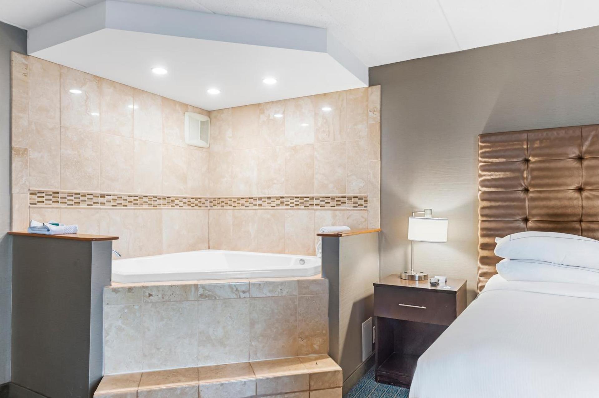 DoubleTree by Hilton Roseville Minneapolis photo 32