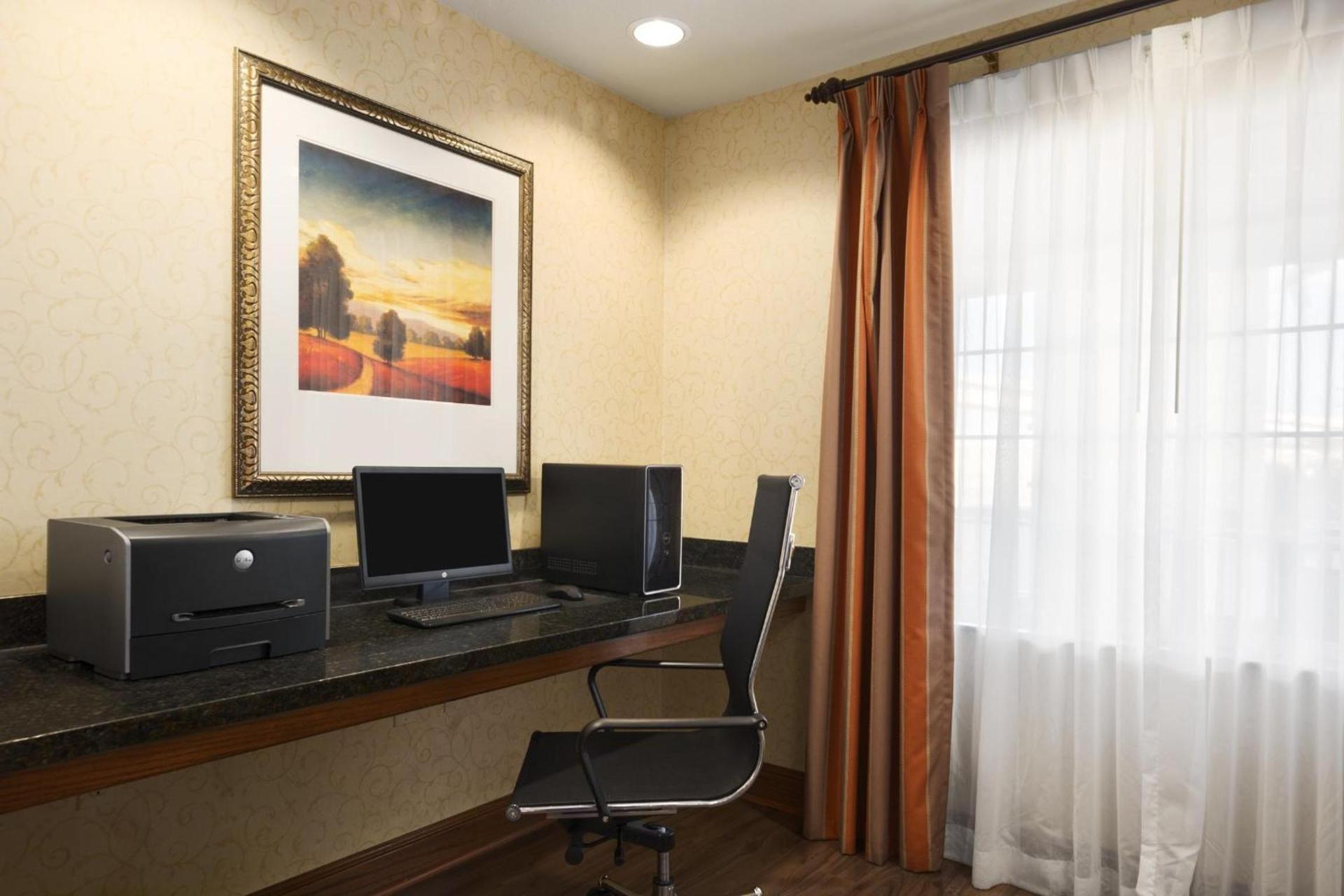 Country Inn & Suites by Radisson, Oklahoma City - Quail Springs, OK photo 19