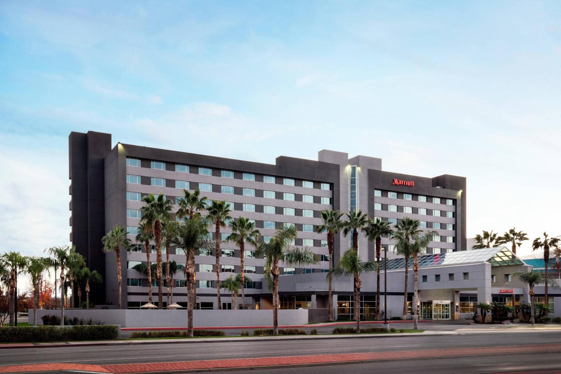Bakersfield Marriott at the Convention Center photo 1