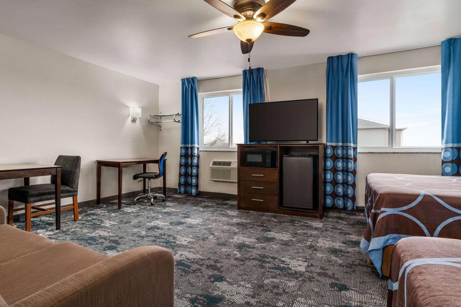 Super 8 by Wyndham Columbus Edinburgh photo 23