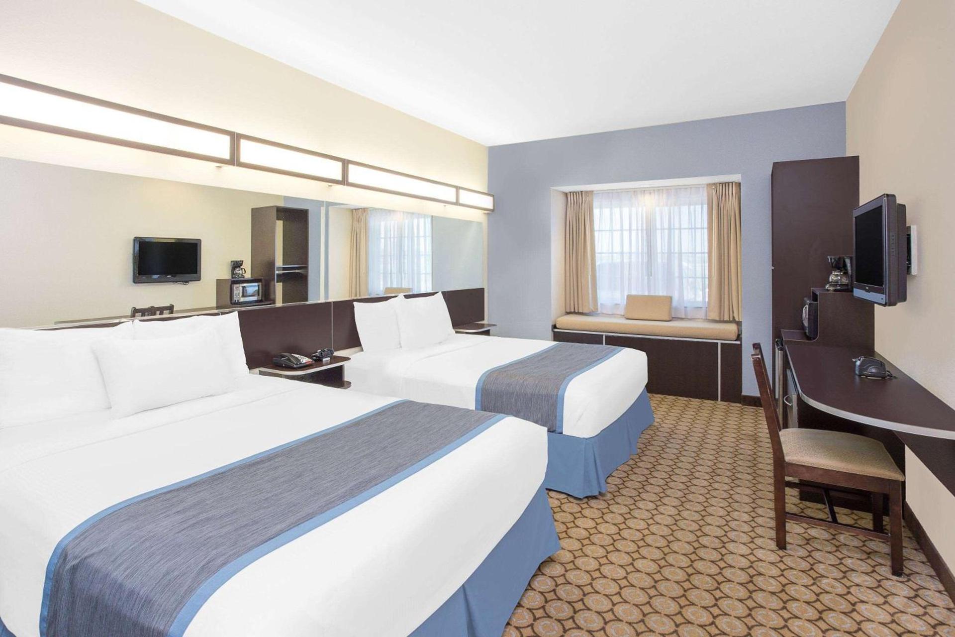 Microtel Inn and Suites San Angelo photo 5