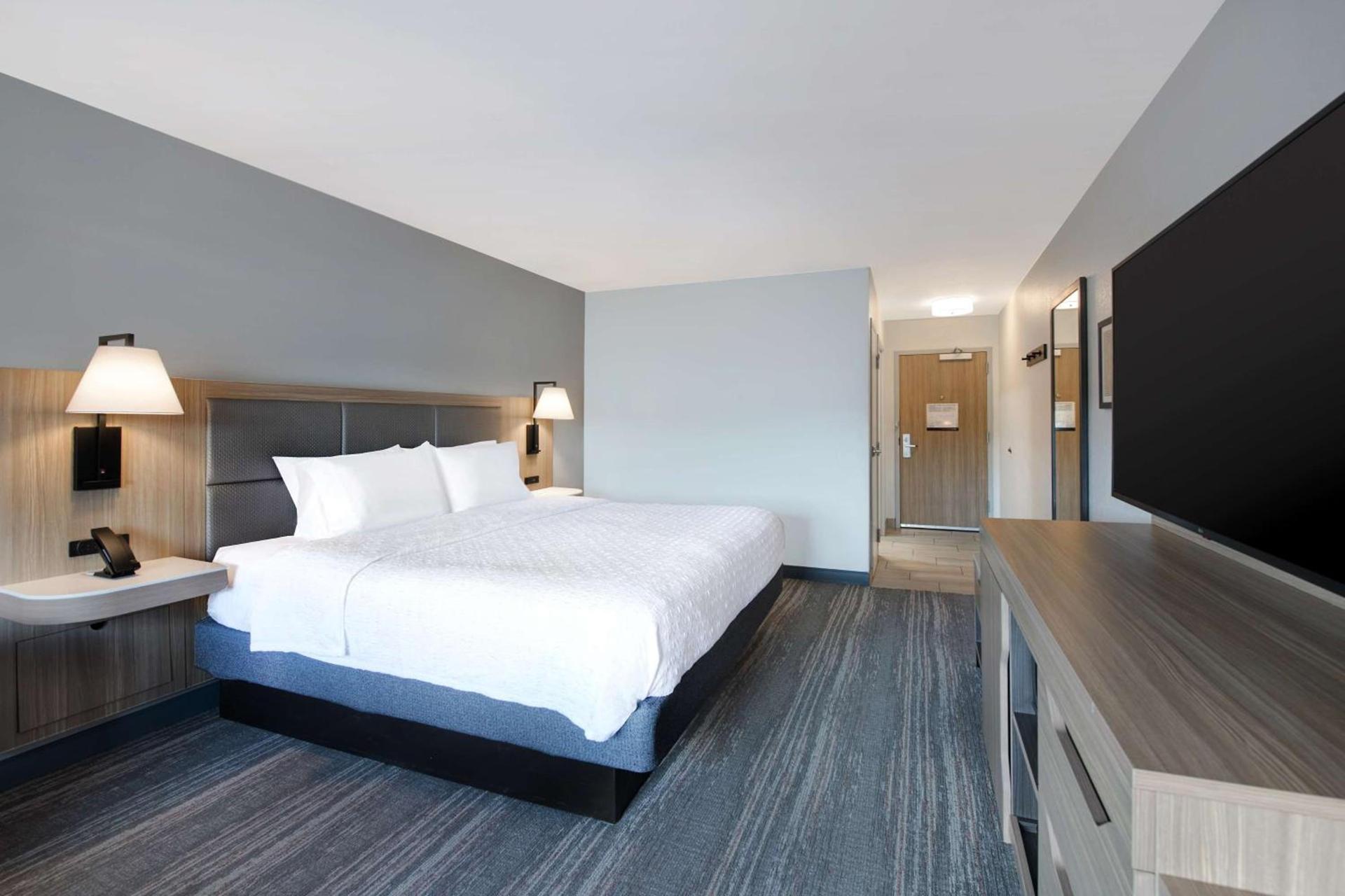 Hampton Inn Easley photo 28