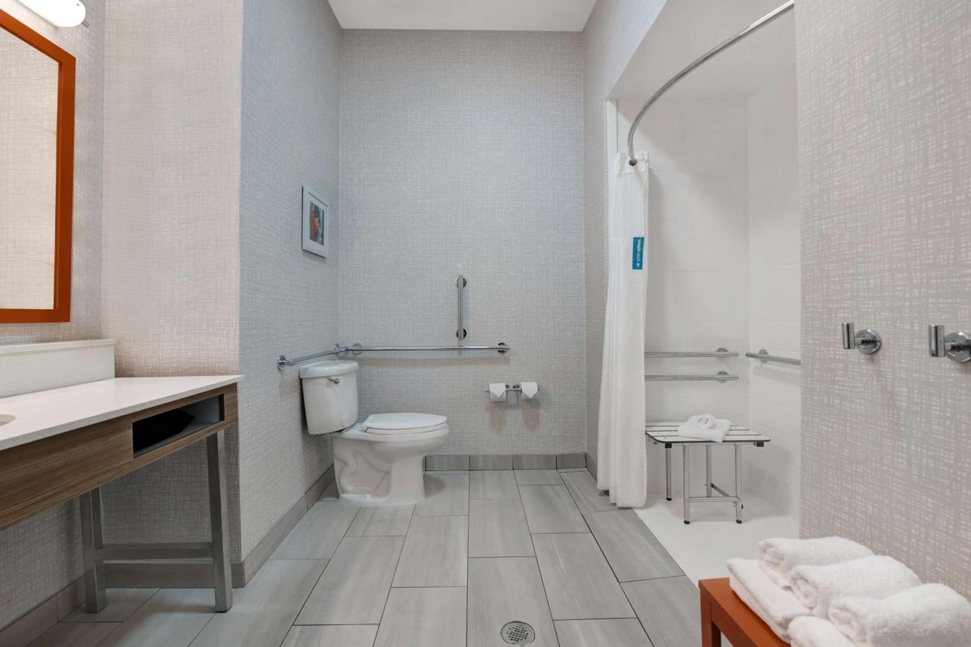 Hampton Inn Easley photo 30
