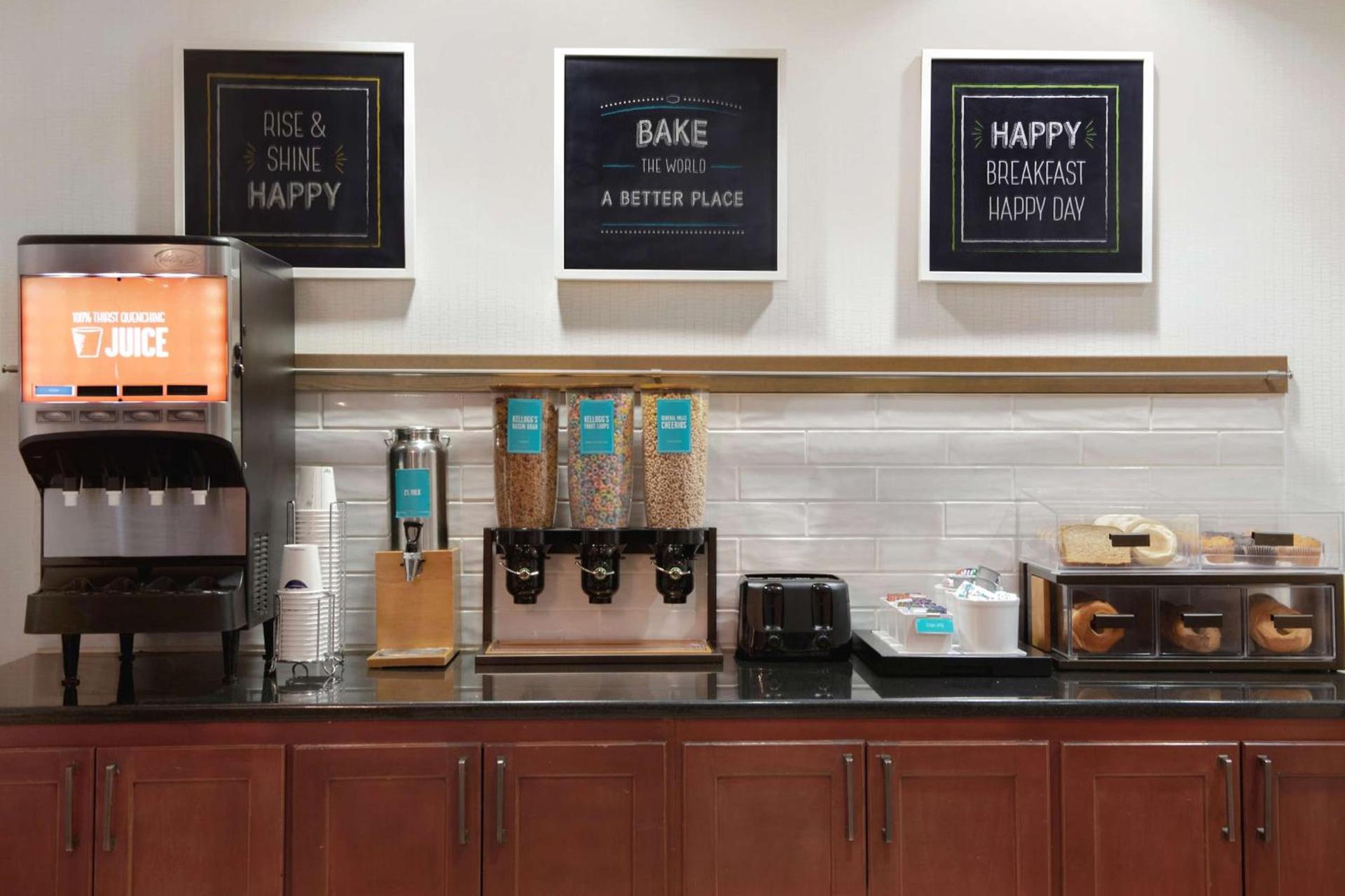 Hampton Inn Easley photo 10