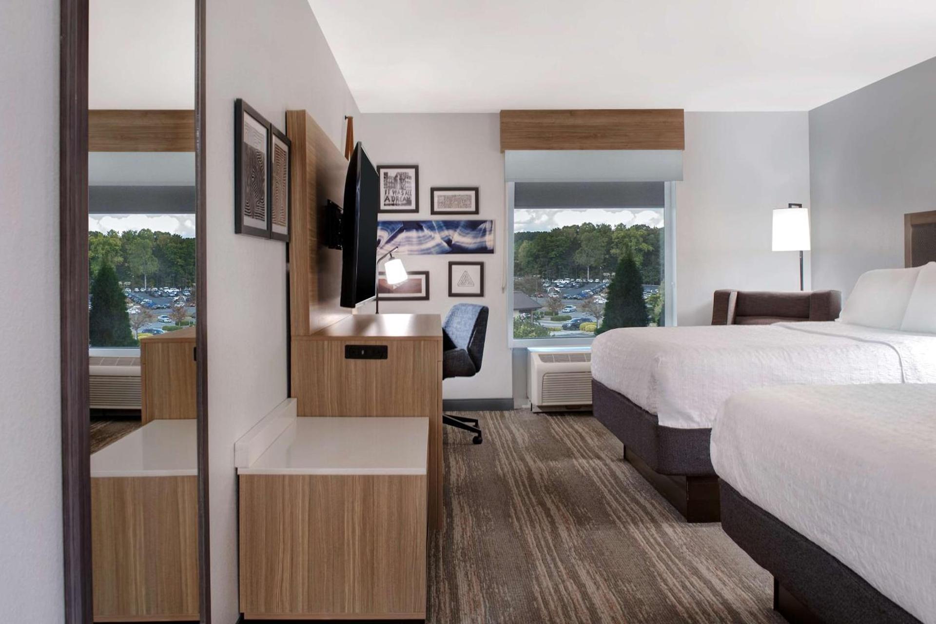 Hampton Inn Easley photo 35