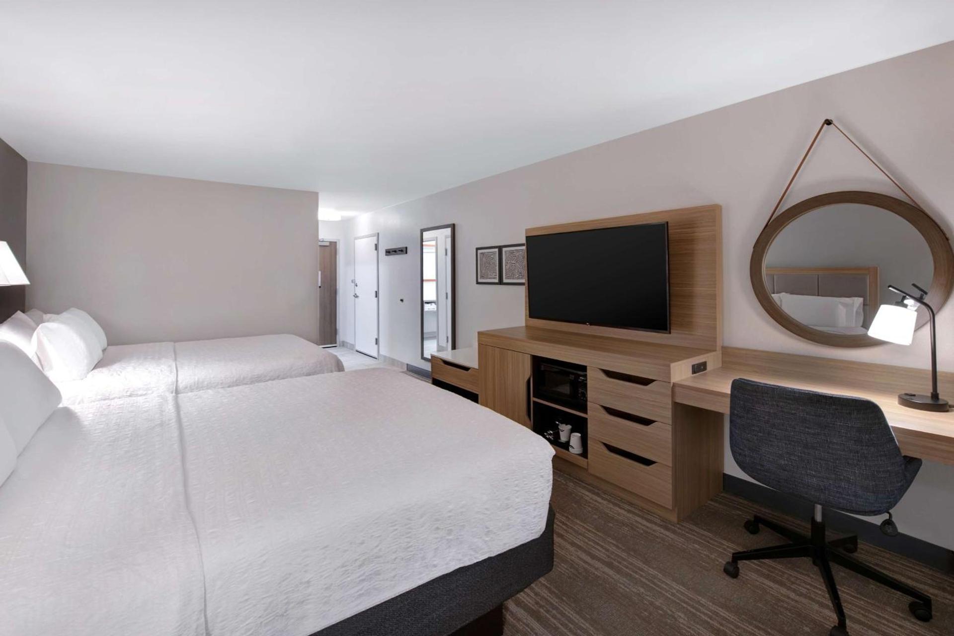 Hampton Inn Easley photo 39