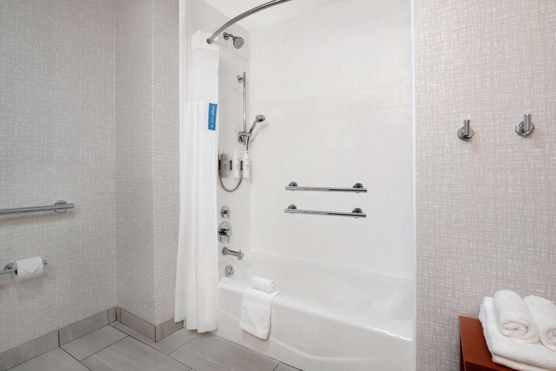 Hampton Inn Easley photo 43