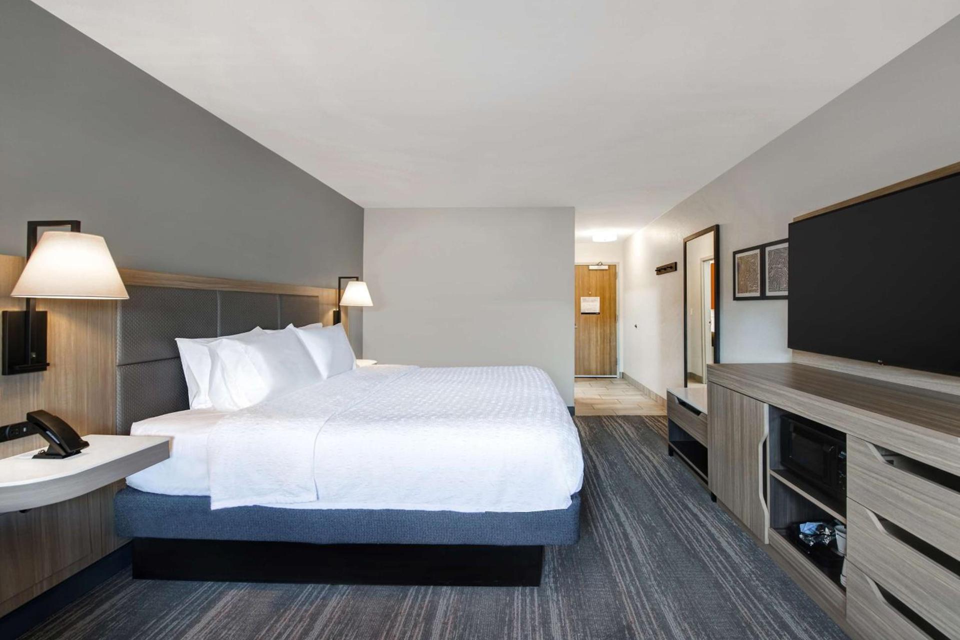 Hampton Inn Easley photo 44
