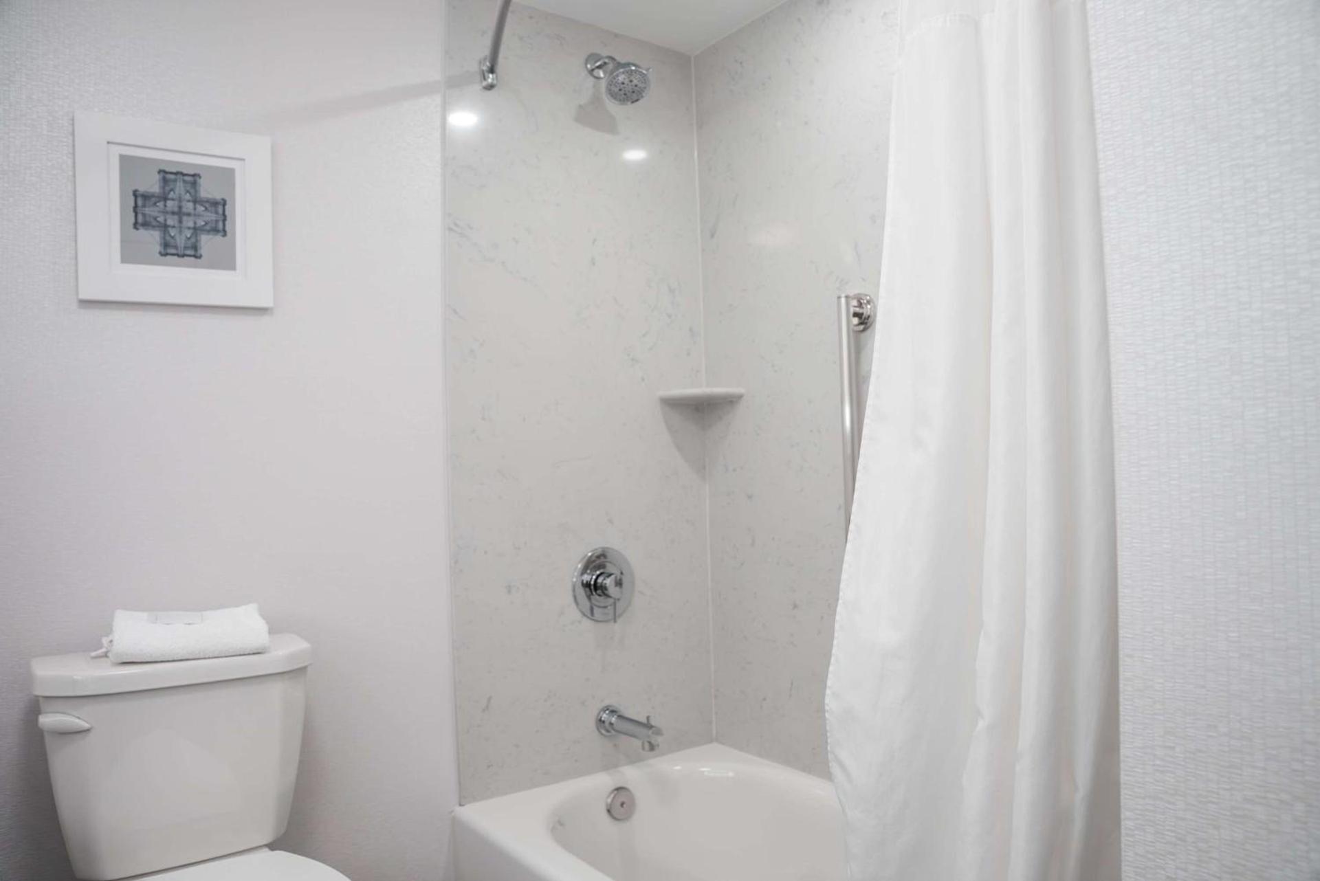Hampton Inn & Suites Fairfield photo 55